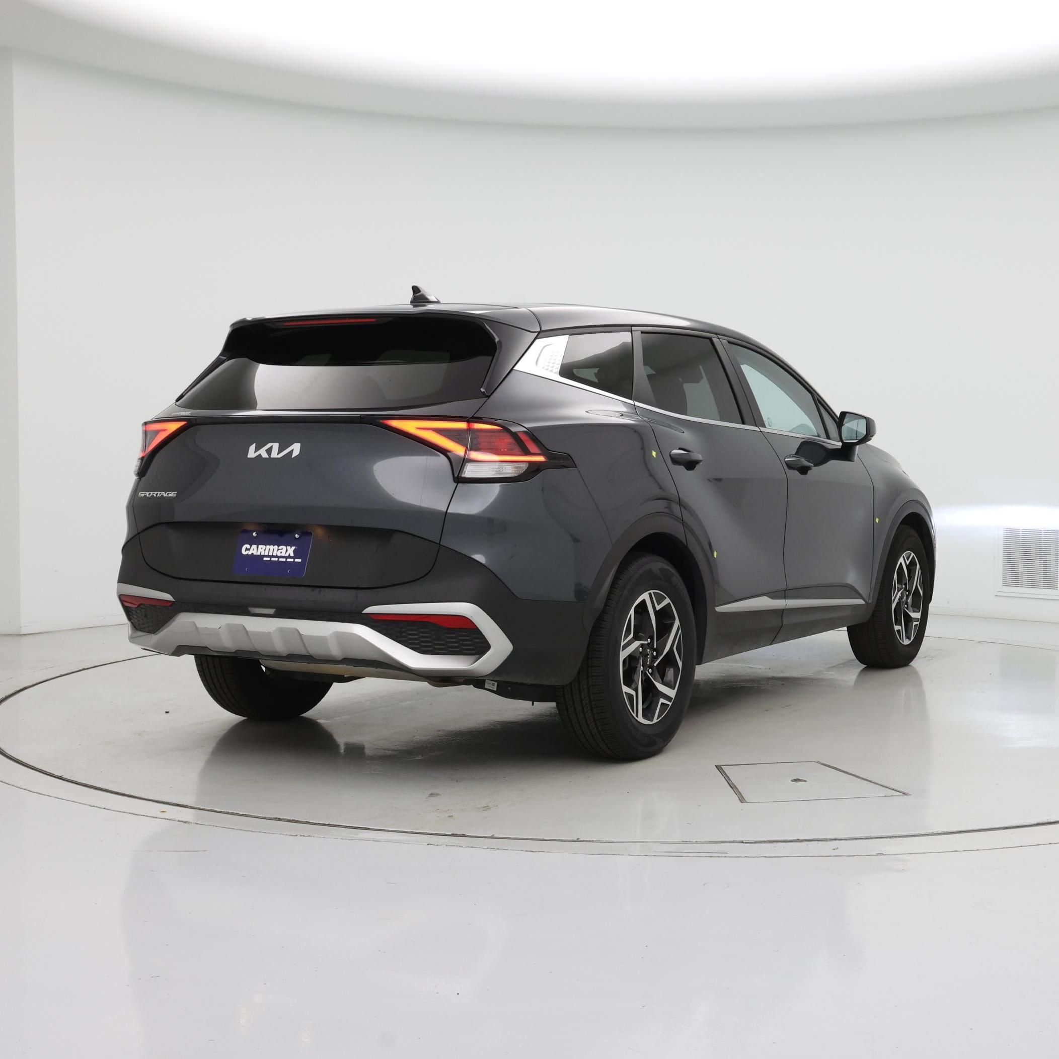 Thumbnail: 2023 Kia Sportage - 8