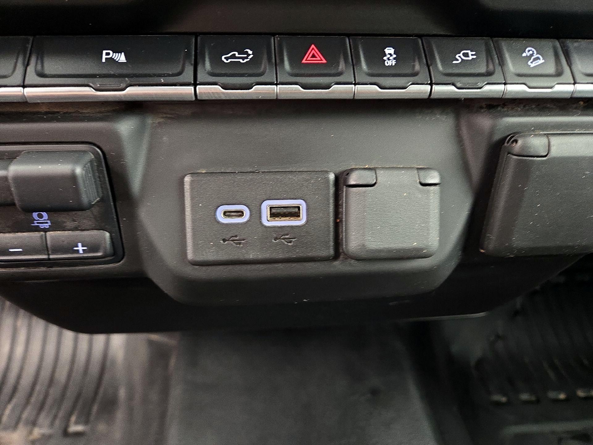 Thumbnail: 2023 Chevrolet Silverado 2500 - 18