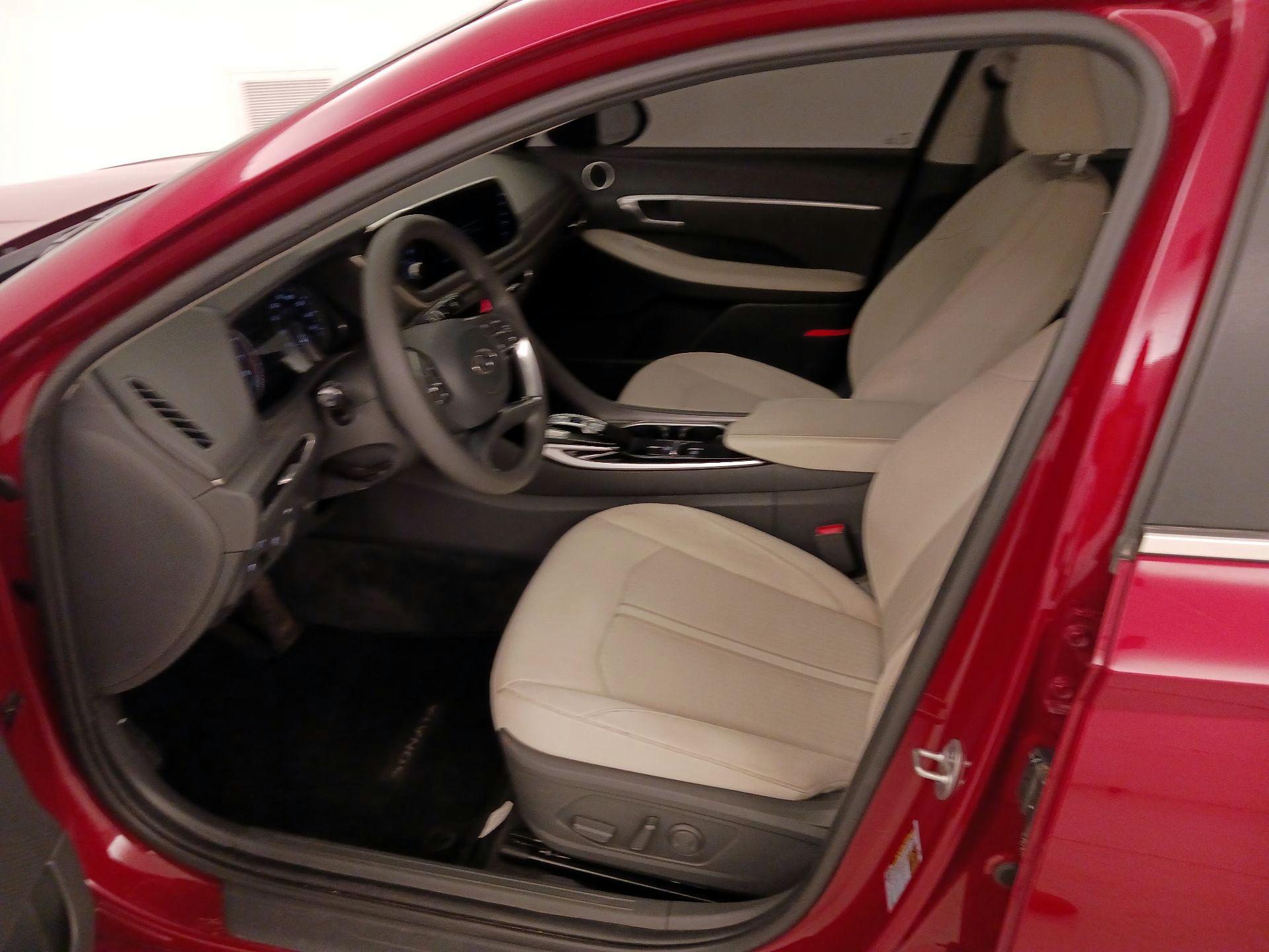 Thumbnail: 2023 Hyundai Sonata - 11