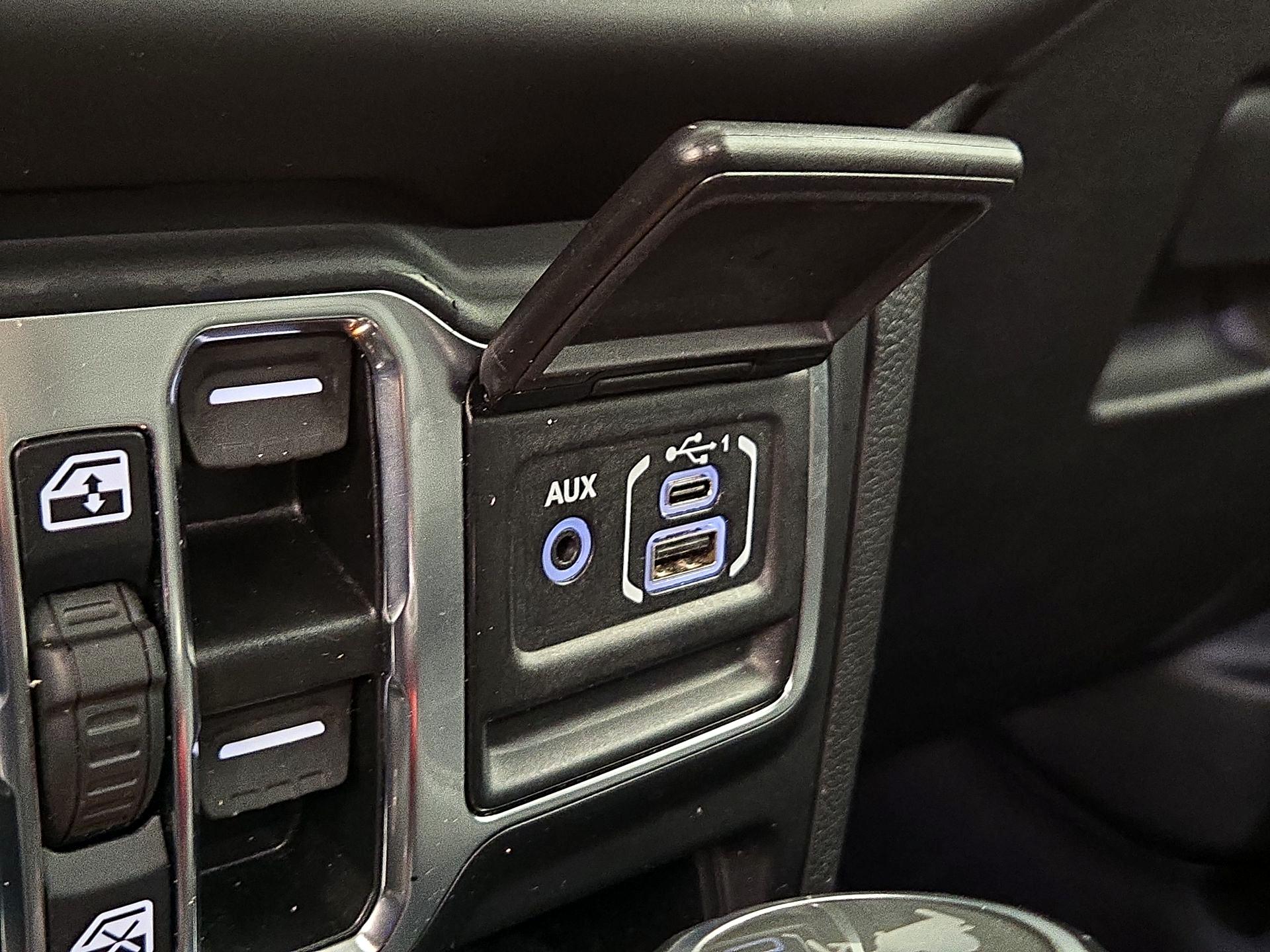 Thumbnail: 2023 Jeep Wrangler - 18