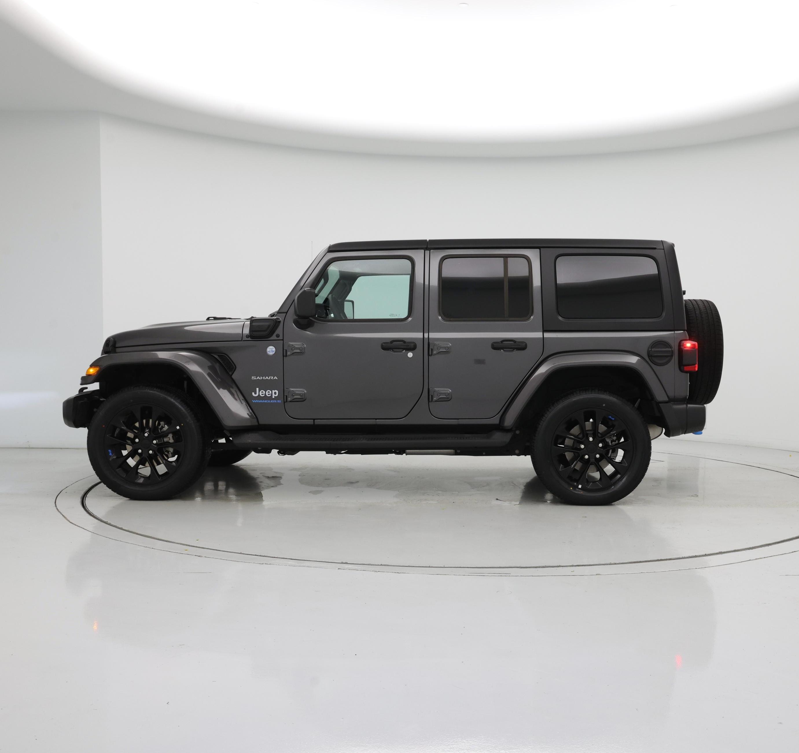 Thumbnail: 2023 Jeep Wrangler - 3