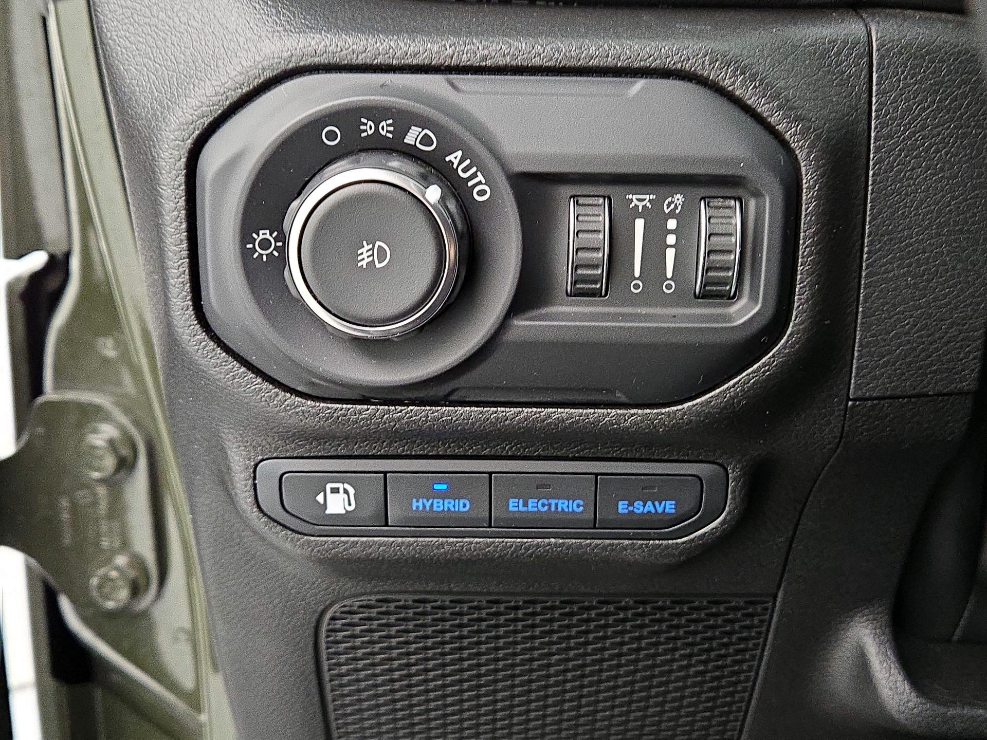 Thumbnail: 2022 Jeep Wrangler - 13