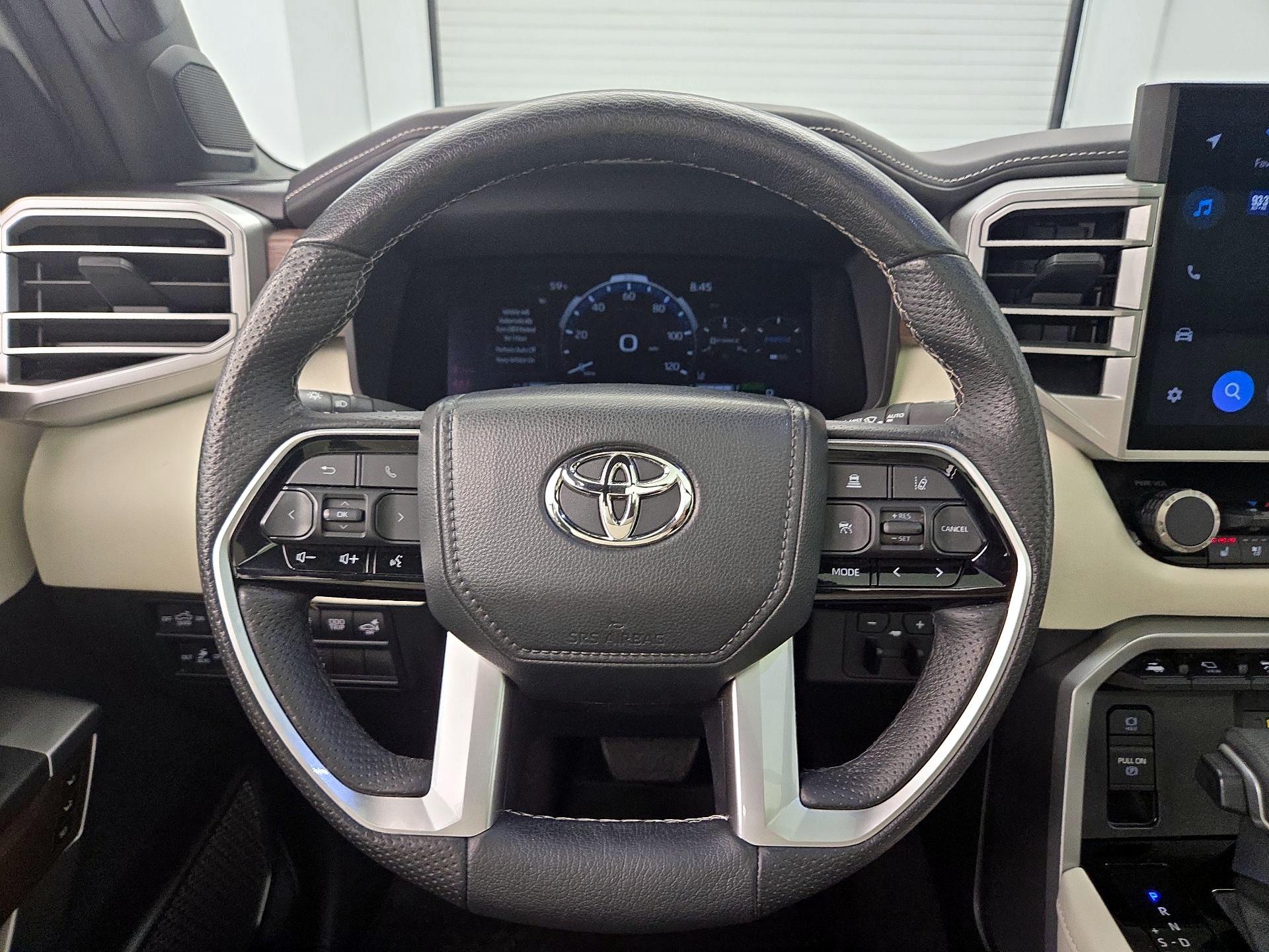 Thumbnail: 2022 Toyota Tundra - 10