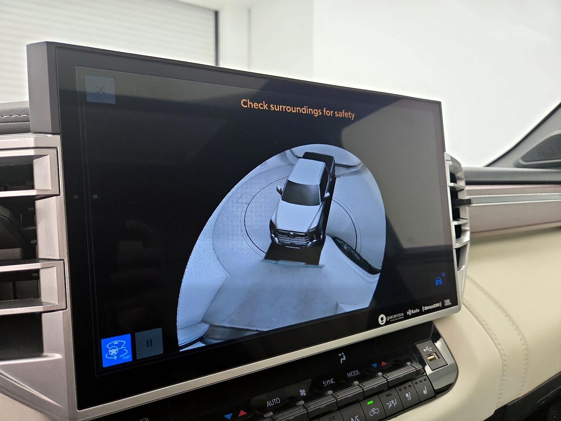 Thumbnail: 2022 Toyota Tundra - 15