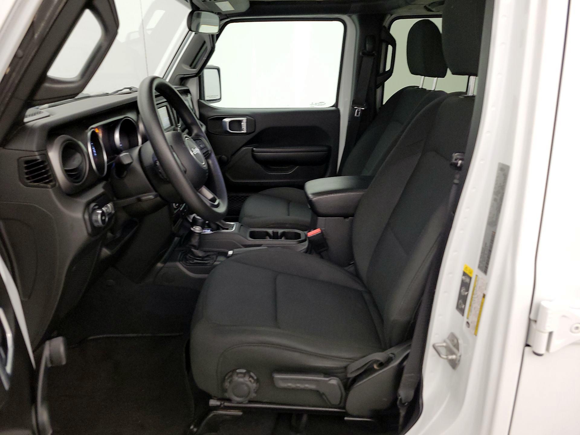 Thumbnail: 2021 Jeep Wrangler - 11