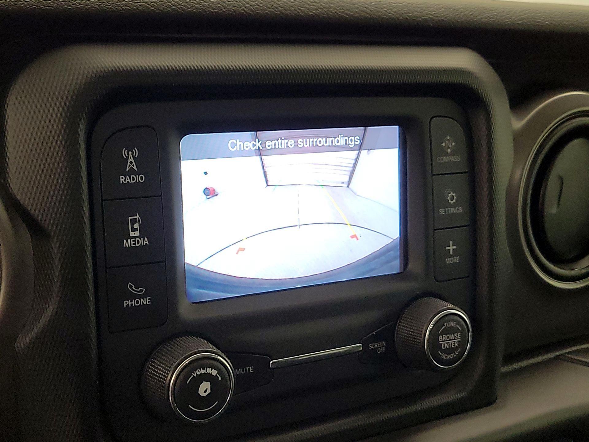 Thumbnail: 2021 Jeep Wrangler - 14