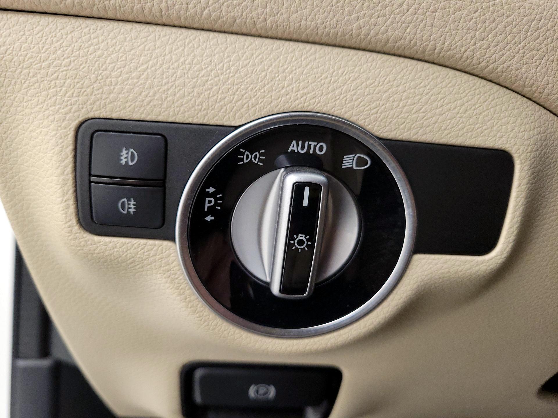 Thumbnail: 2020 Mercedes-Benz GLA - 13