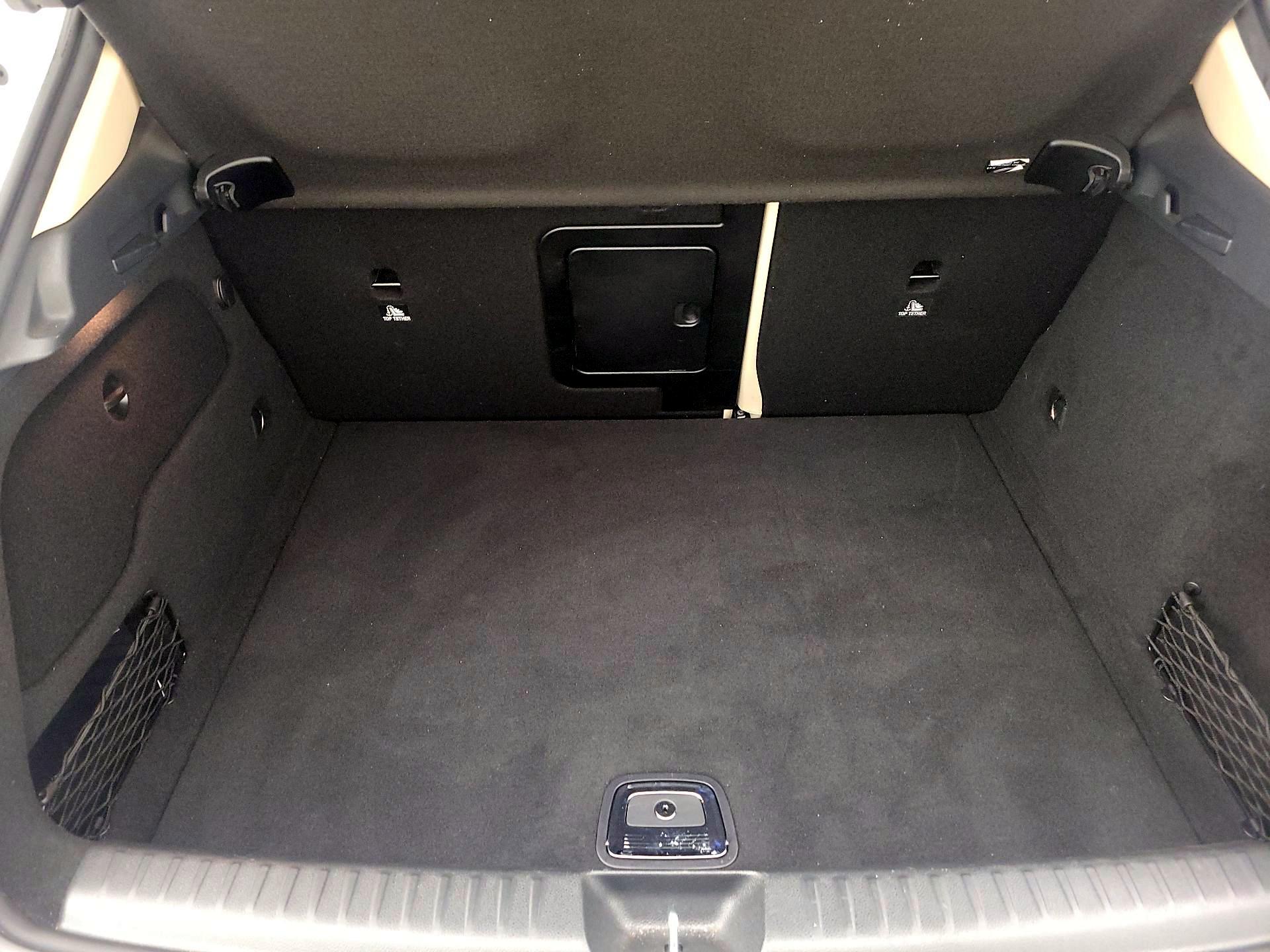 Thumbnail: 2020 Mercedes-Benz GLA - 20