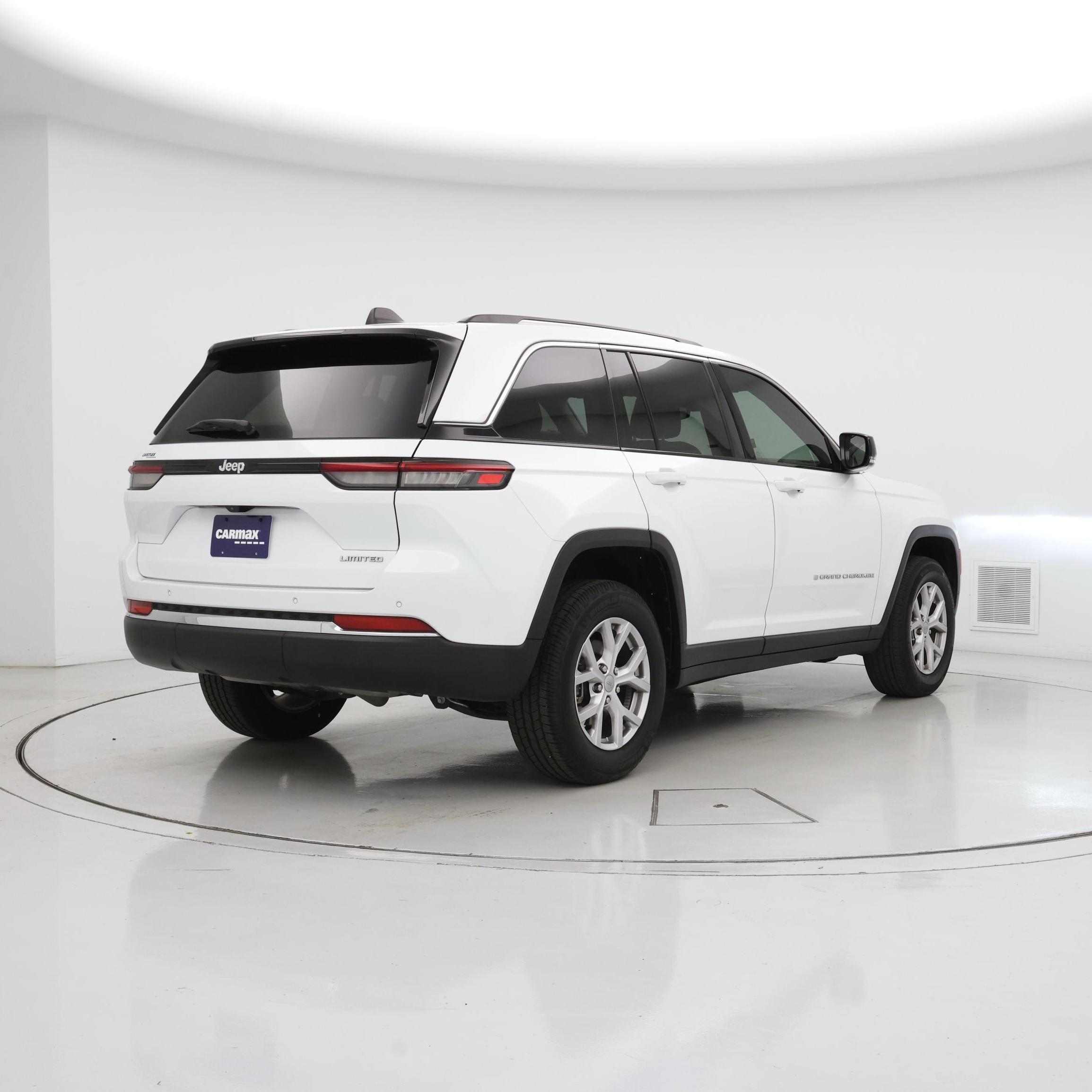 Thumbnail: 2022 Jeep Grand Cherokee - 8