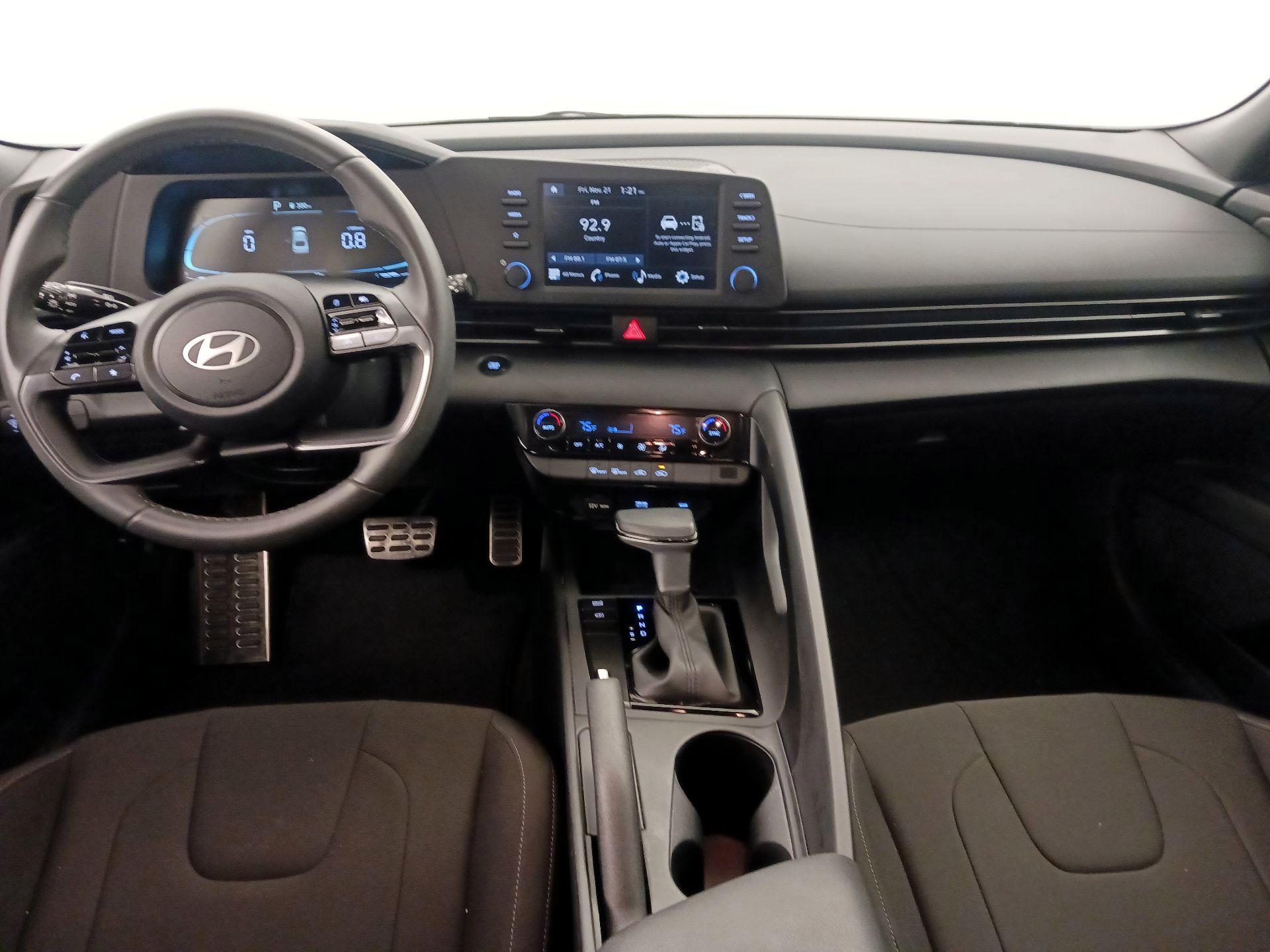 Thumbnail: 2025 Hyundai Elantra - 9