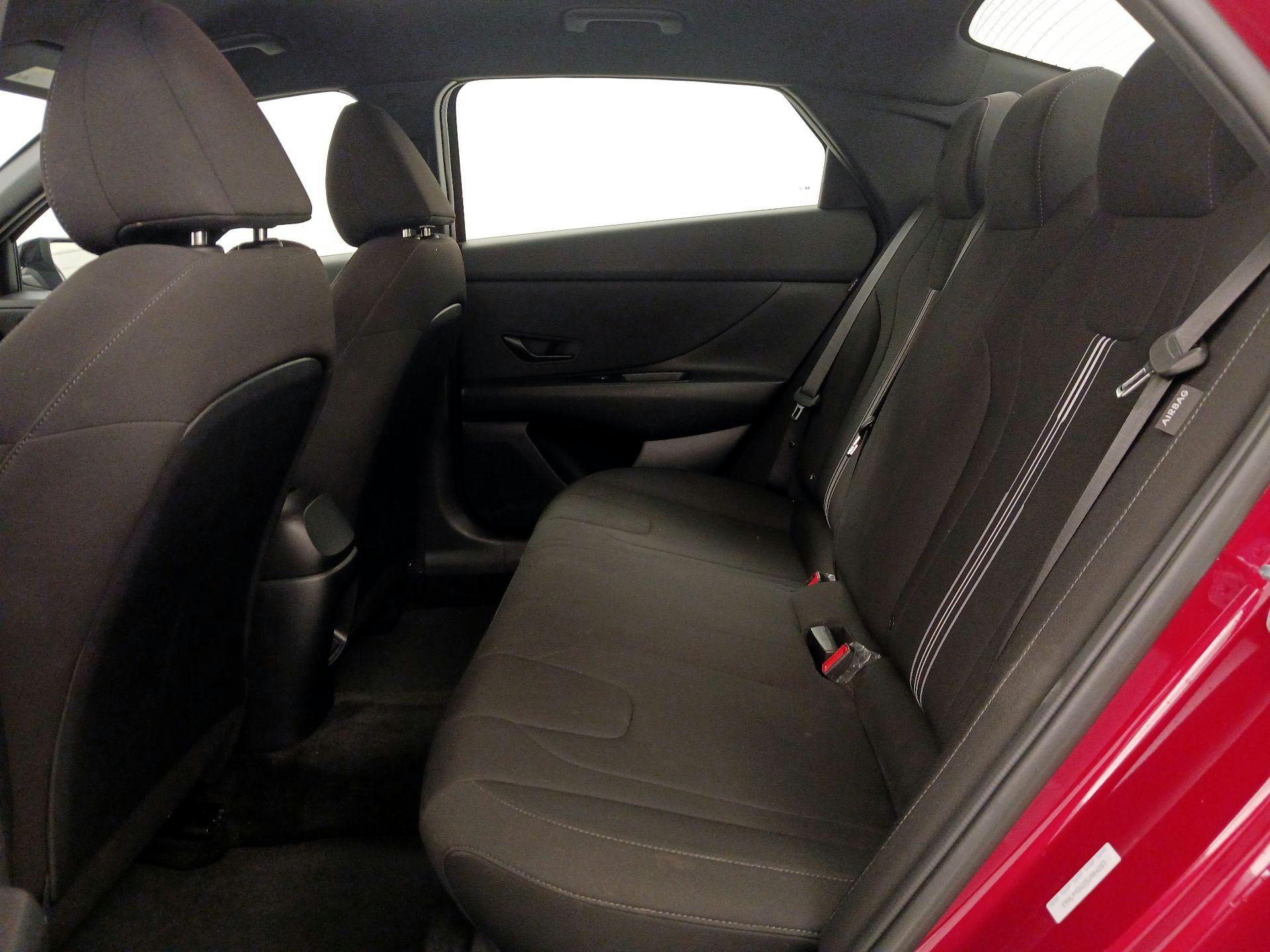 Thumbnail: 2025 Hyundai Elantra - 19