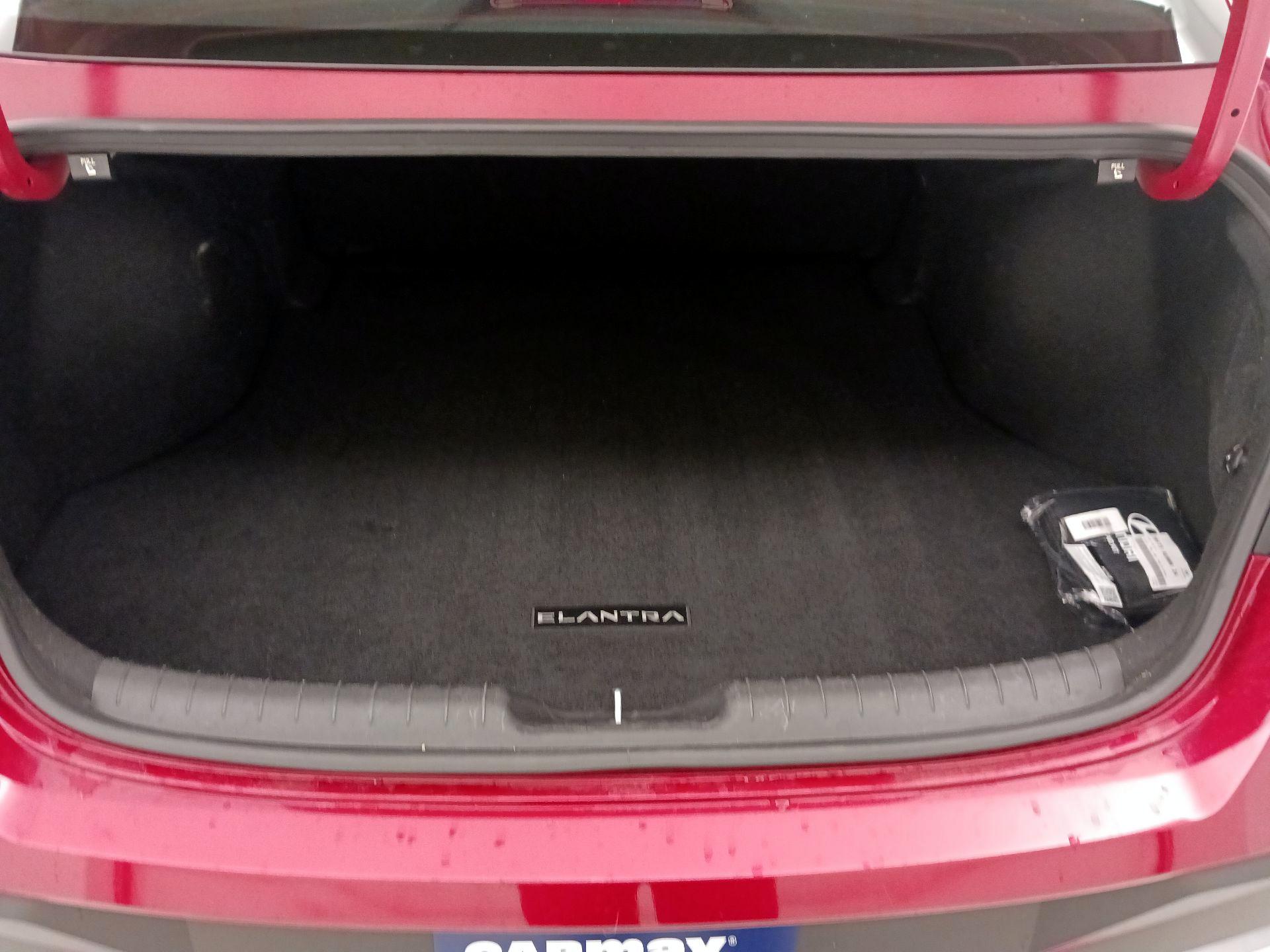 Thumbnail: 2025 Hyundai Elantra - 20