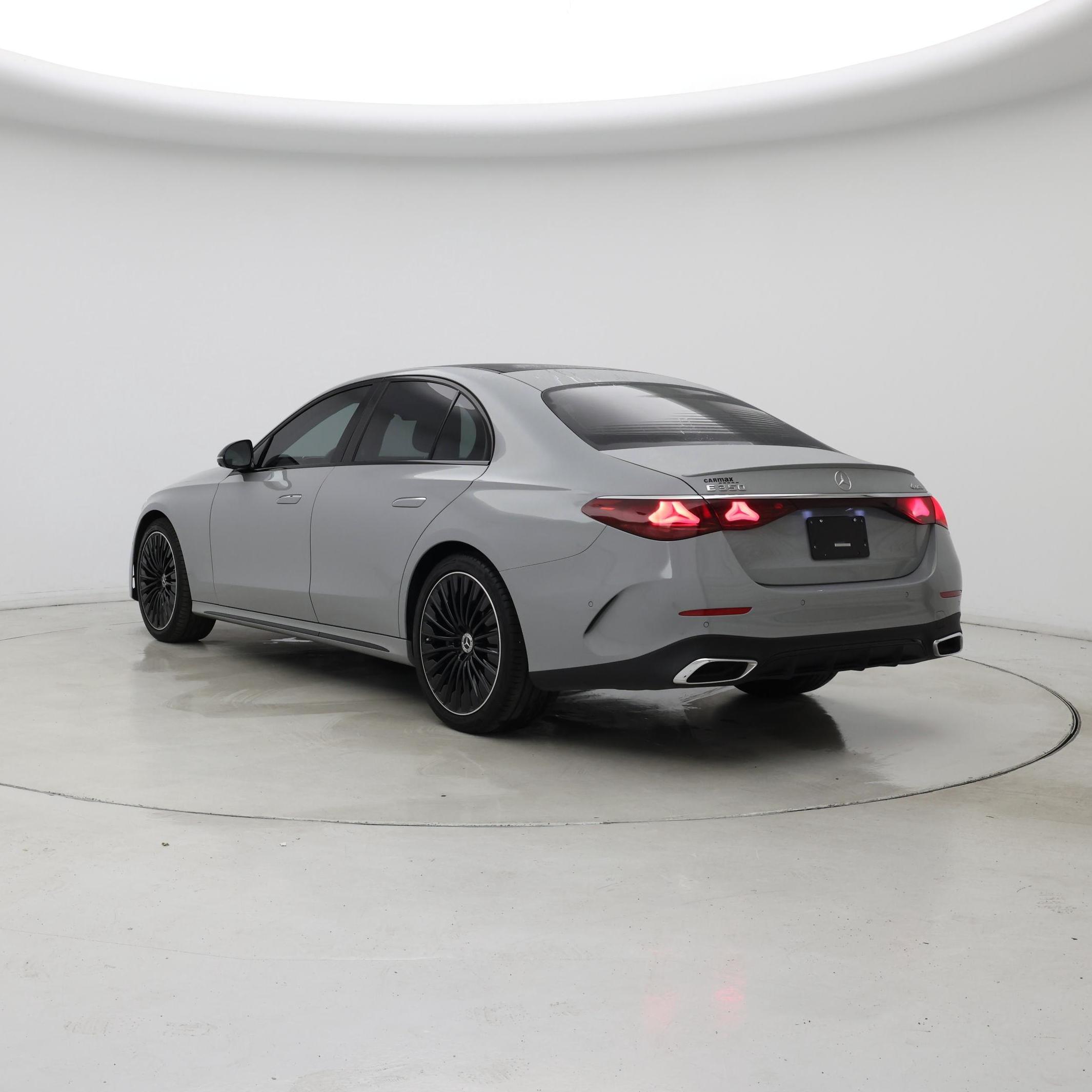 Thumbnail: 2024 Mercedes-Benz E-Class - 2