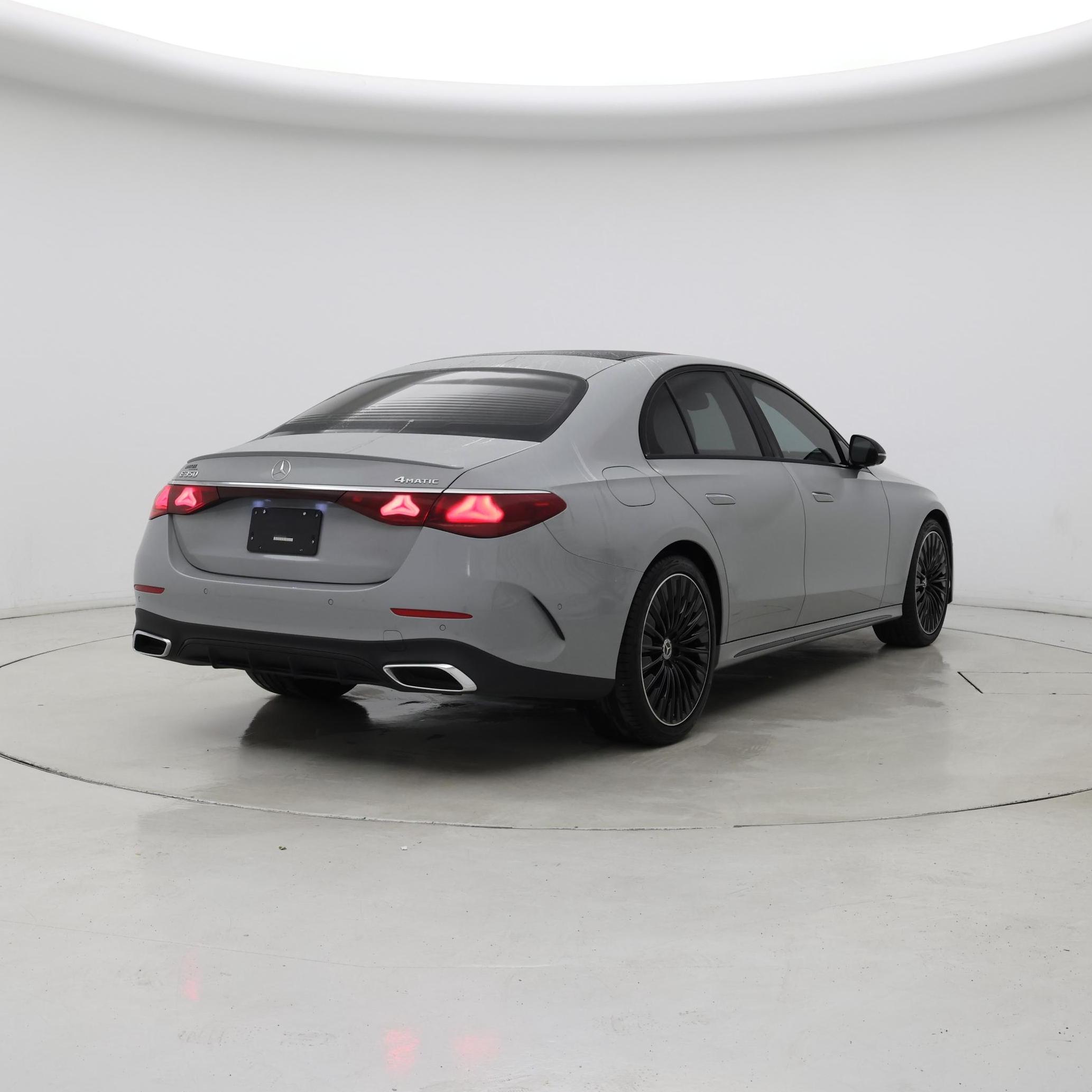 Thumbnail: 2024 Mercedes-Benz E-Class - 8