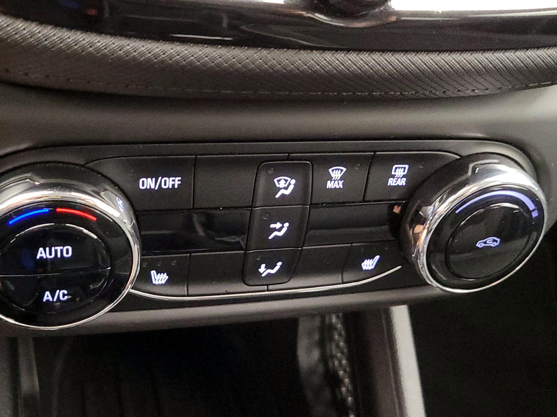 Thumbnail: 2022 Chevrolet TrailBlazer - 16