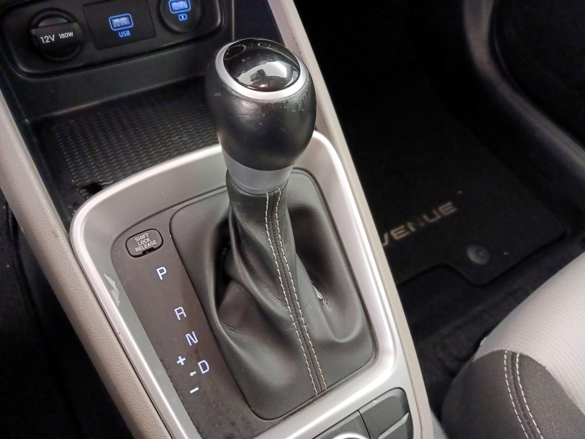 Thumbnail: 2021 Hyundai Venue - 17