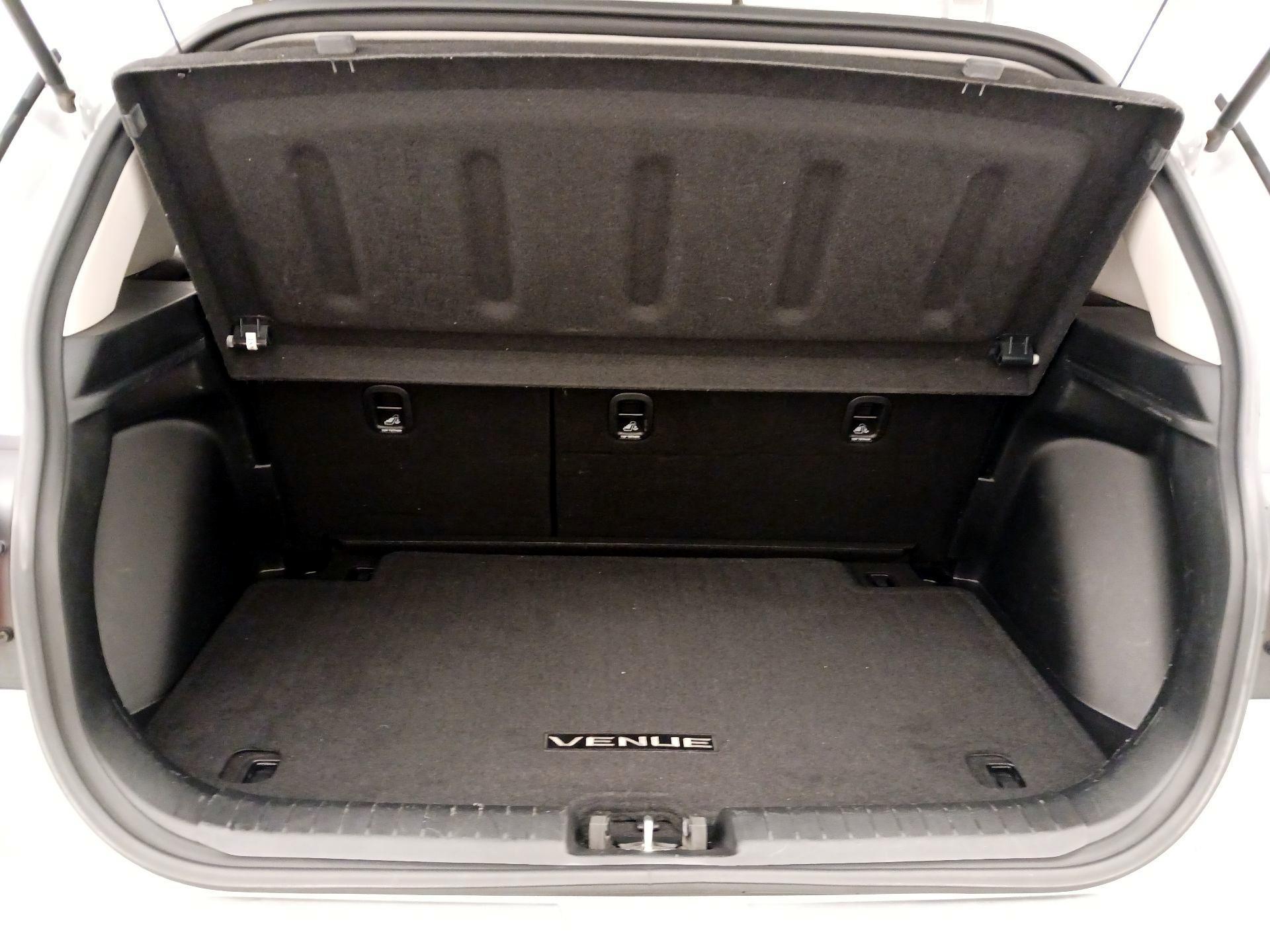 Thumbnail: 2021 Hyundai Venue - 20