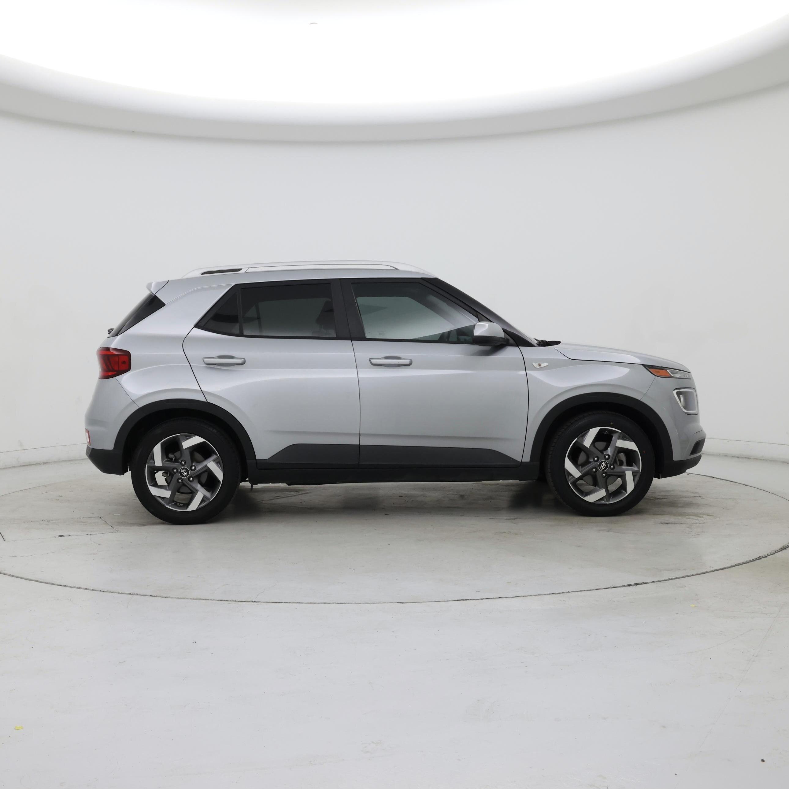 Thumbnail: 2021 Hyundai Venue - 7