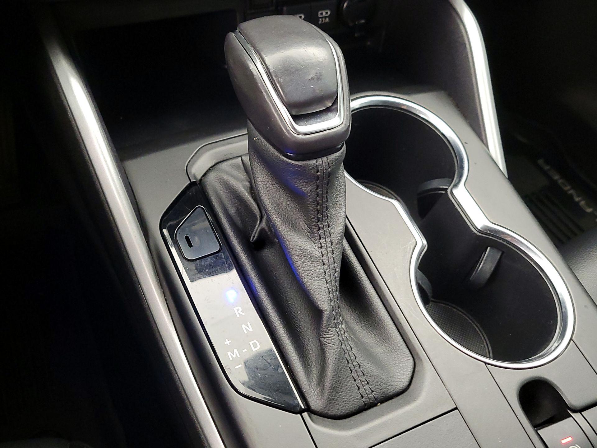 Thumbnail: 2021 Toyota Highlander - 17