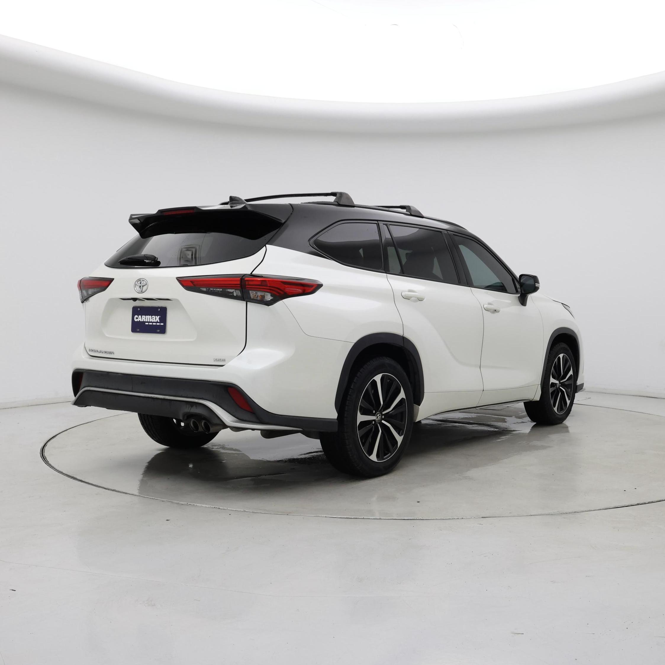 Thumbnail: 2021 Toyota Highlander - 8