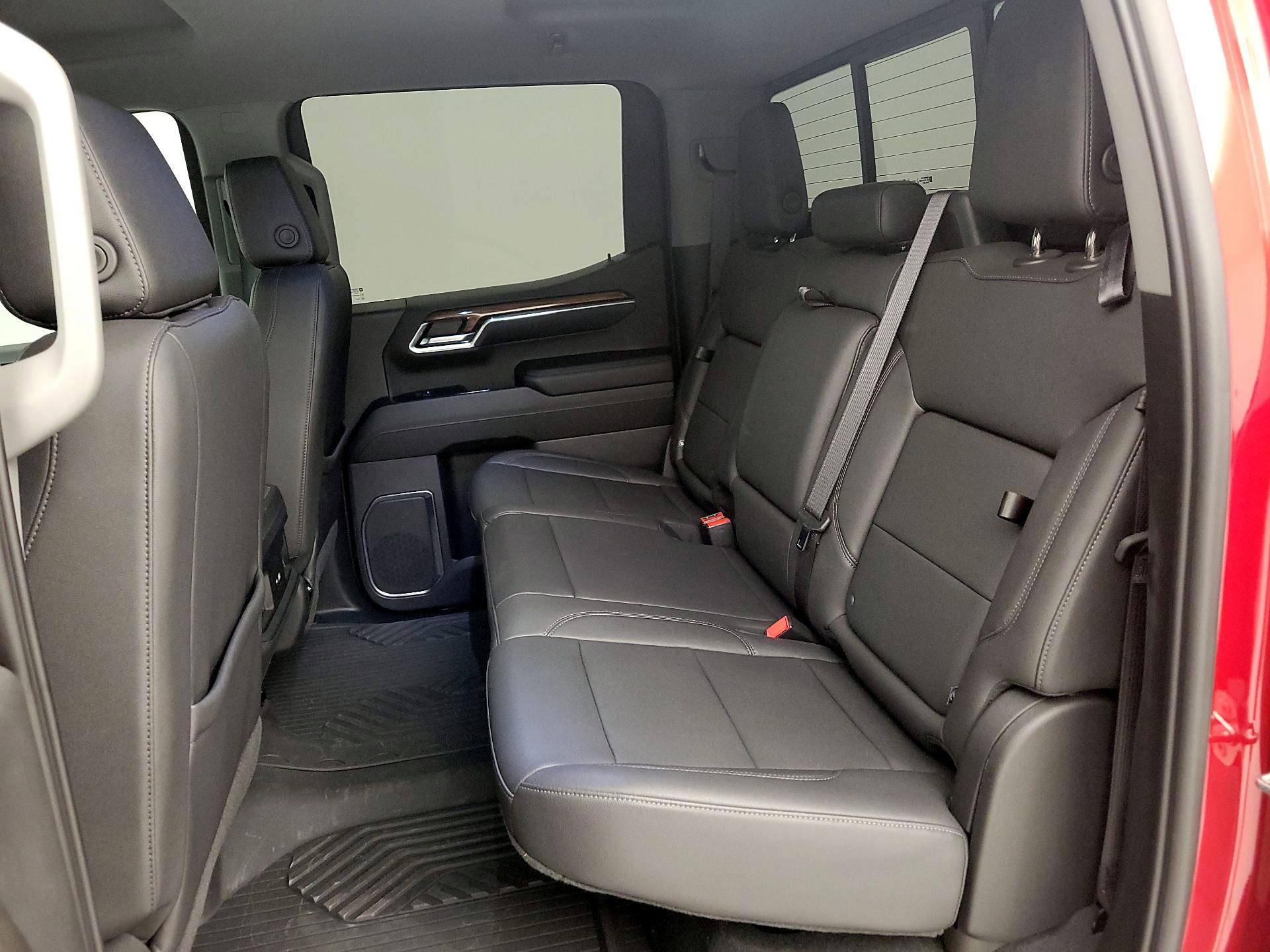 Thumbnail: 2024 Chevrolet Silverado 1500 - 20