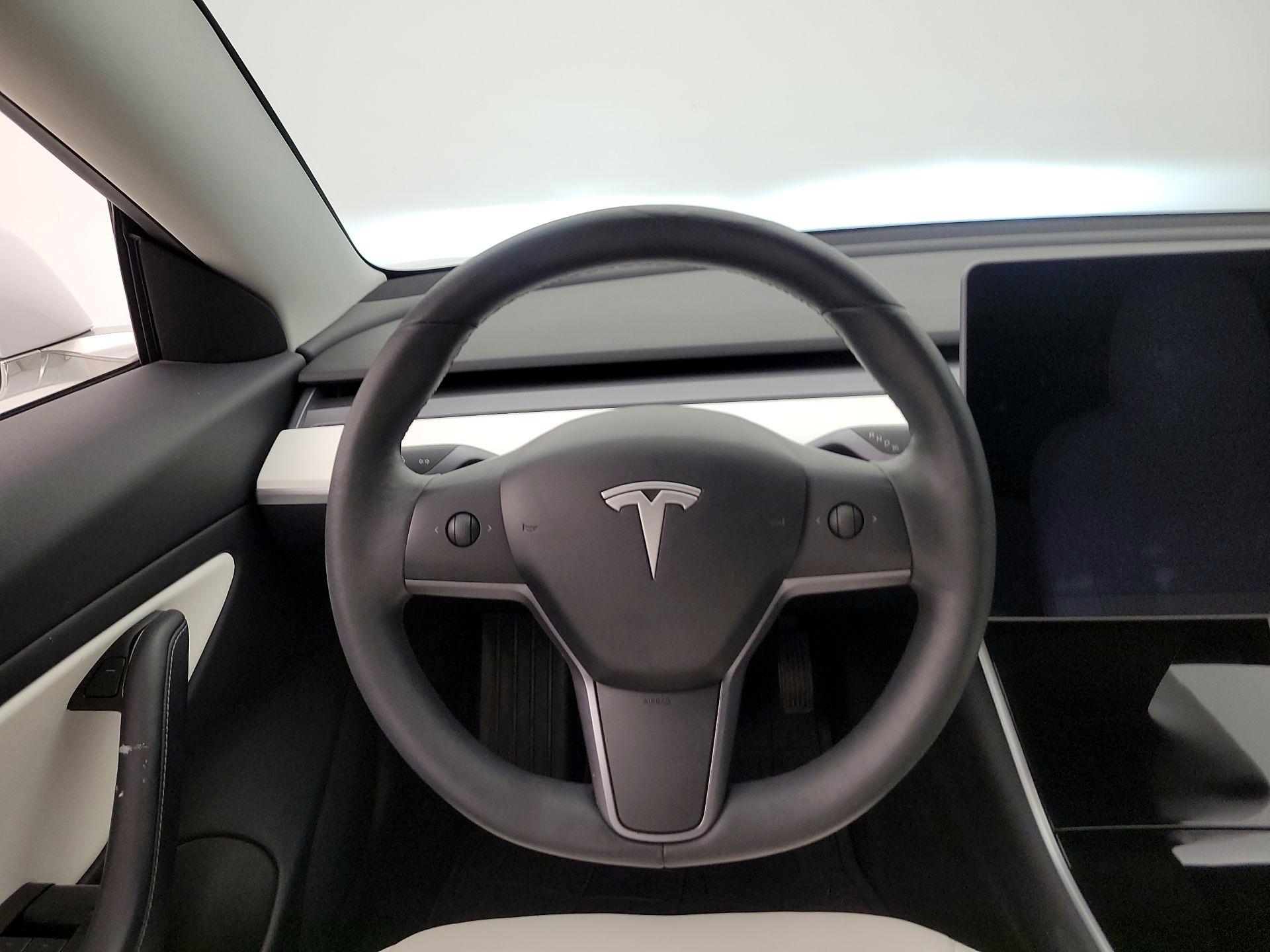 Thumbnail: 2019 Tesla Model 3 - 10