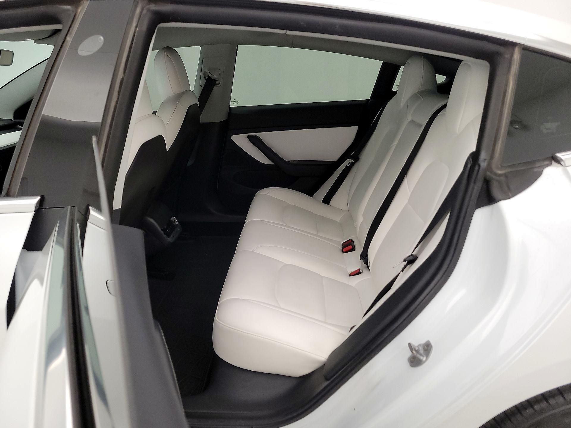 Thumbnail: 2019 Tesla Model 3 - 19