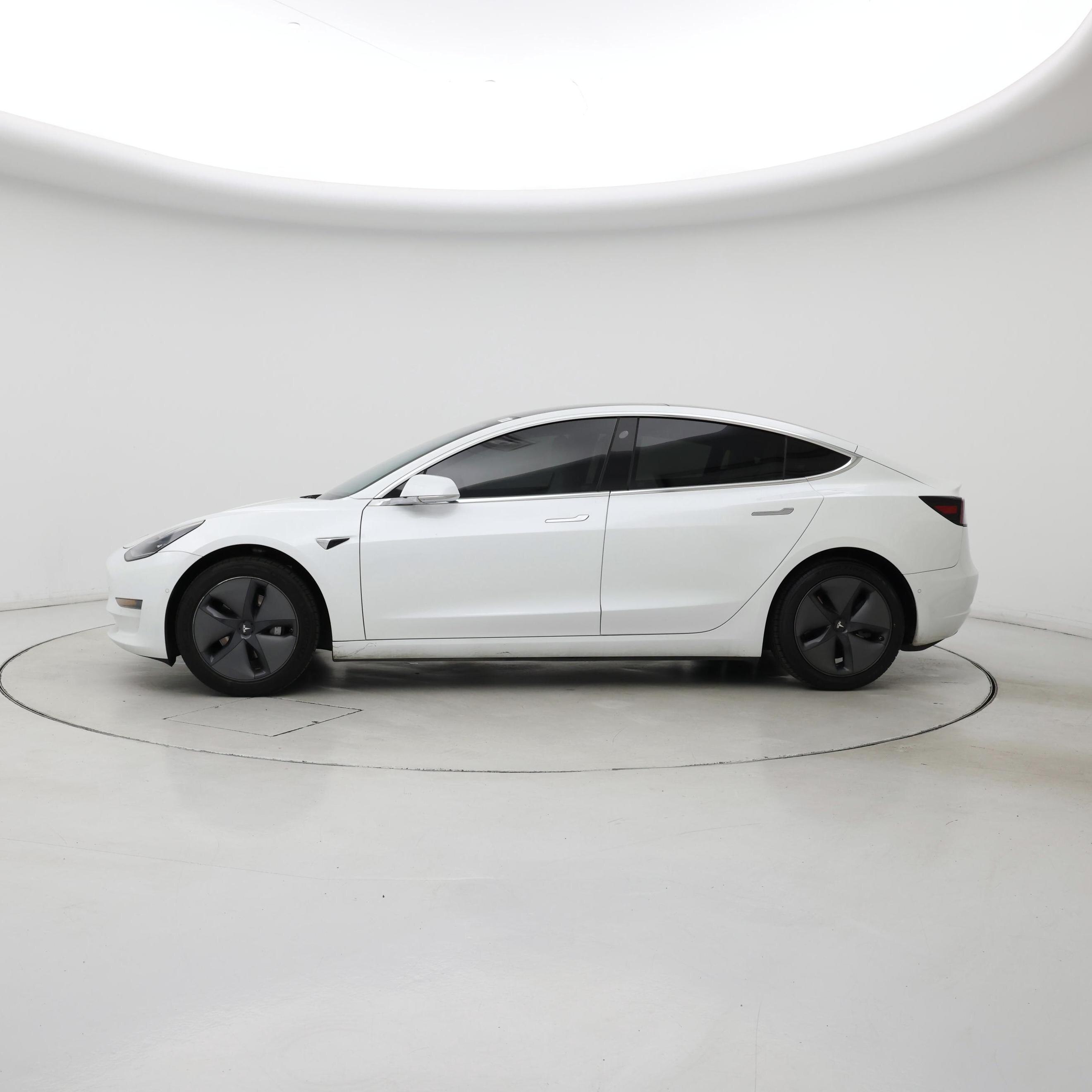 Thumbnail: 2019 Tesla Model 3 - 3