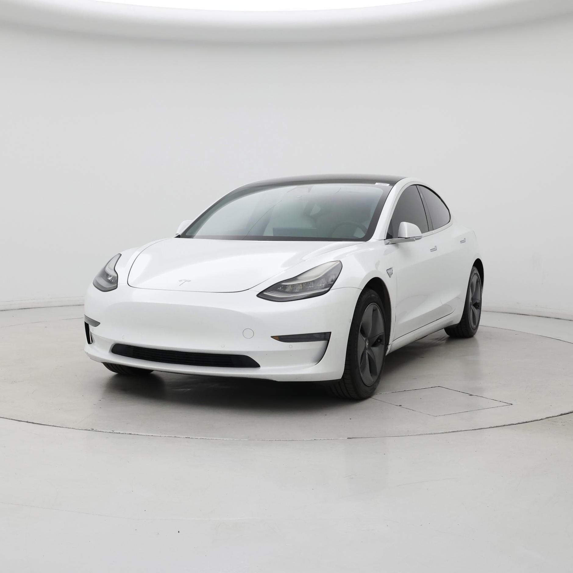 Thumbnail: 2019 Tesla Model 3 - 4