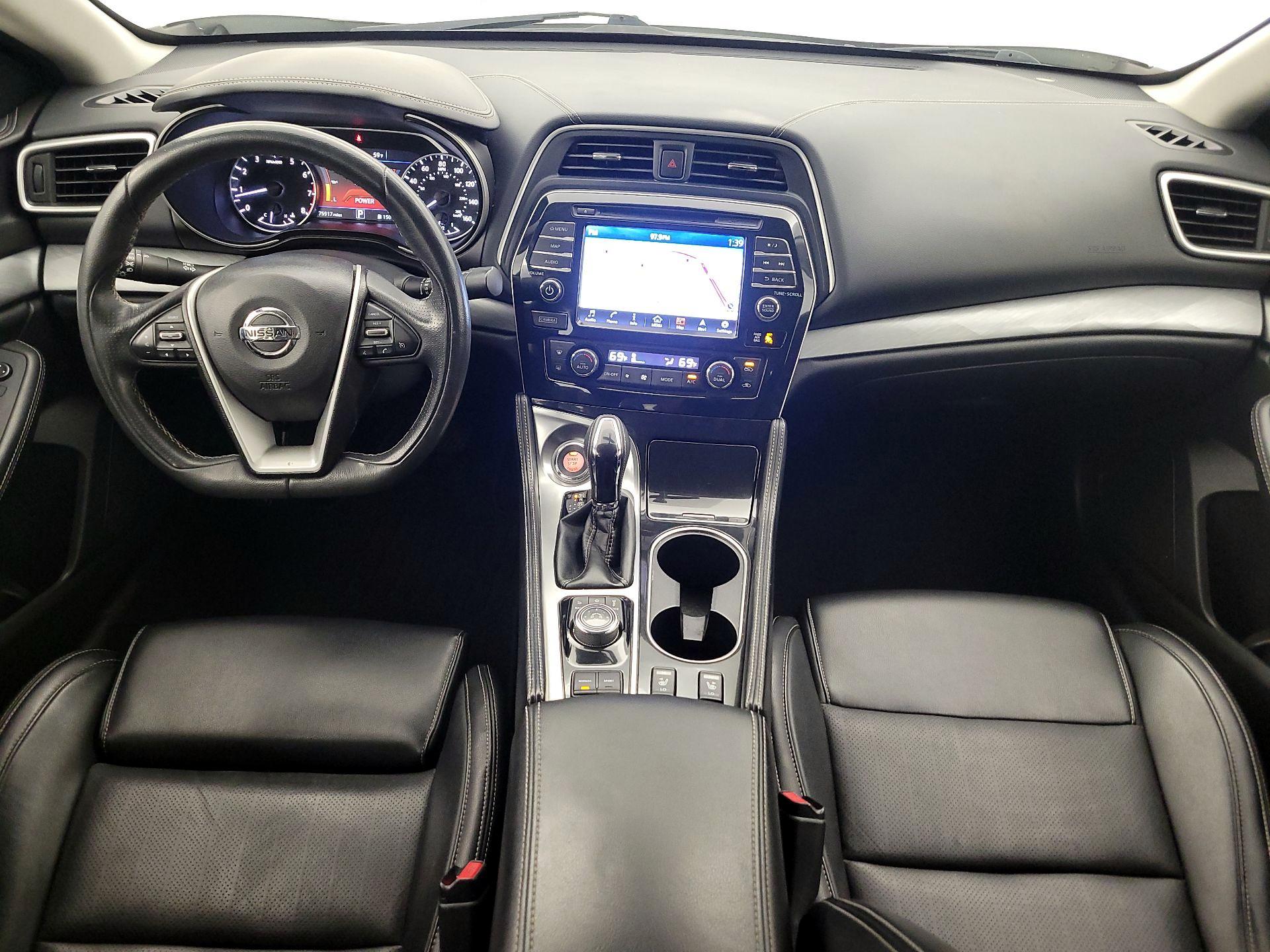 Thumbnail: 2017 Nissan Maxima - 9