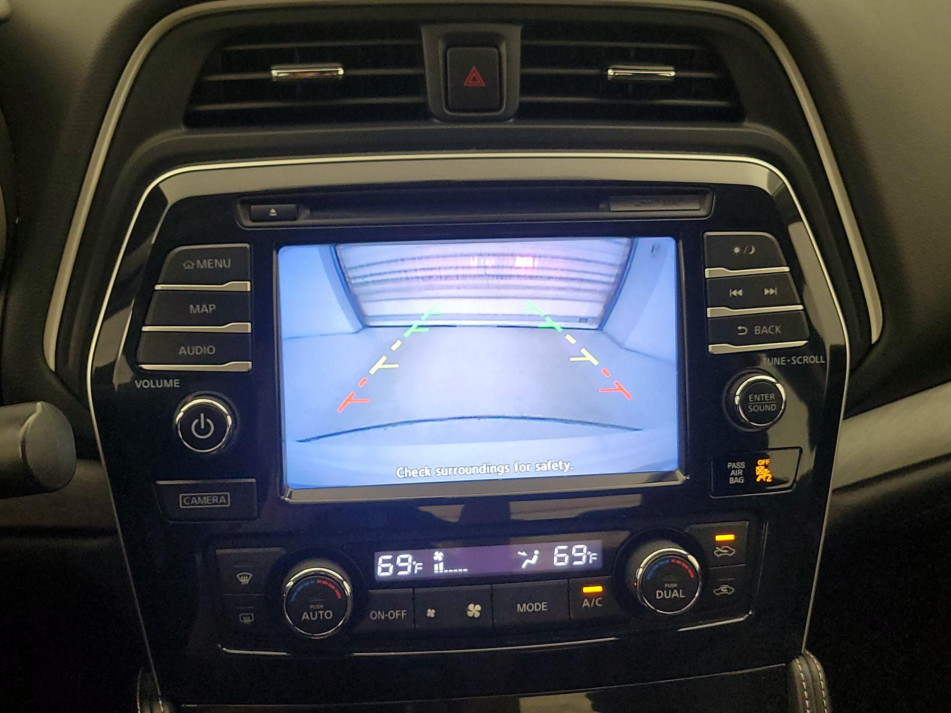 Thumbnail: 2017 Nissan Maxima - 15