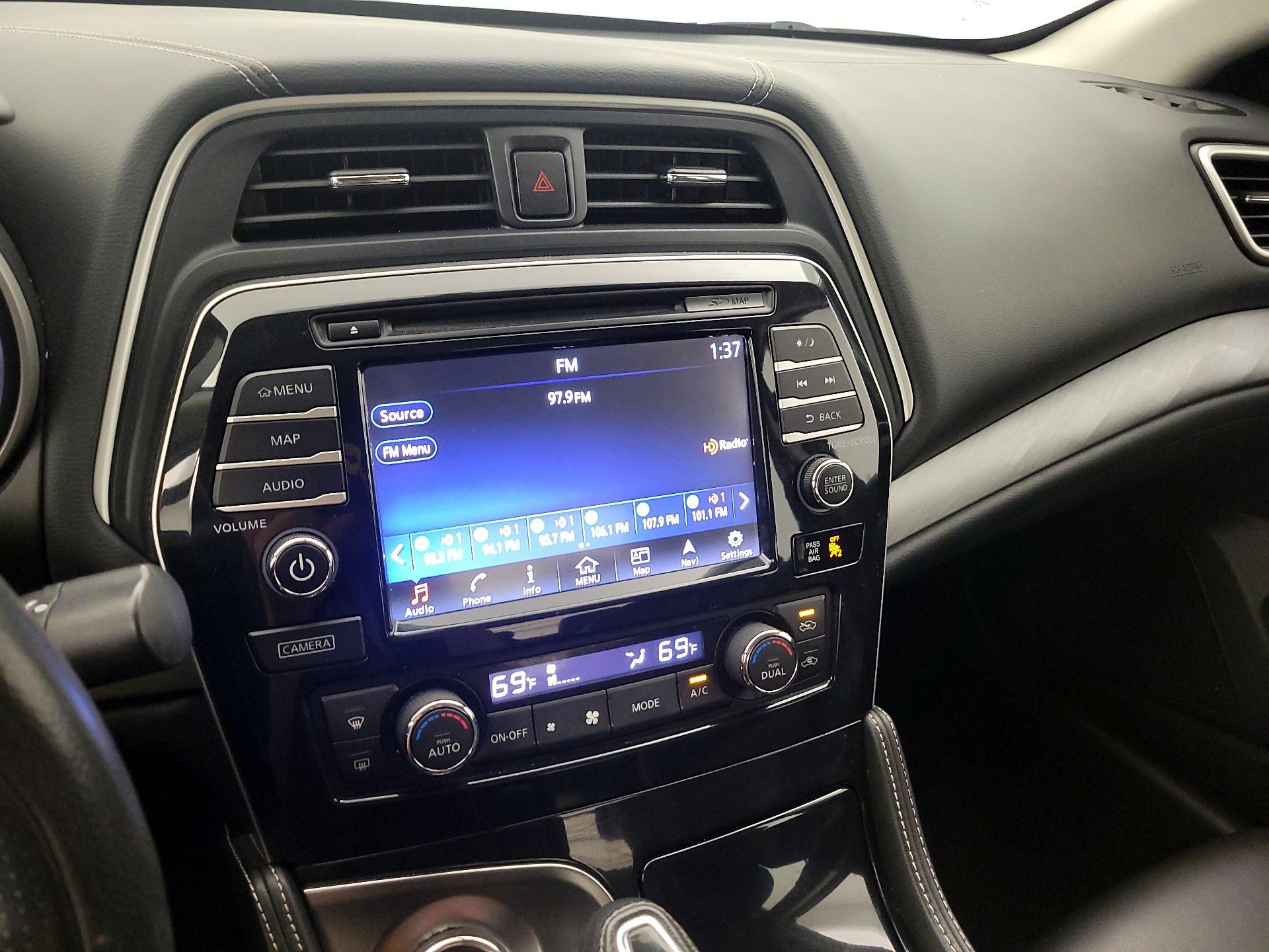 Thumbnail: 2017 Nissan Maxima - 16