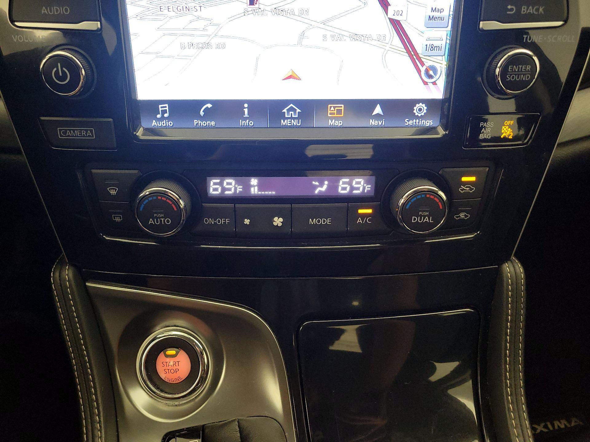 Thumbnail: 2017 Nissan Maxima - 17