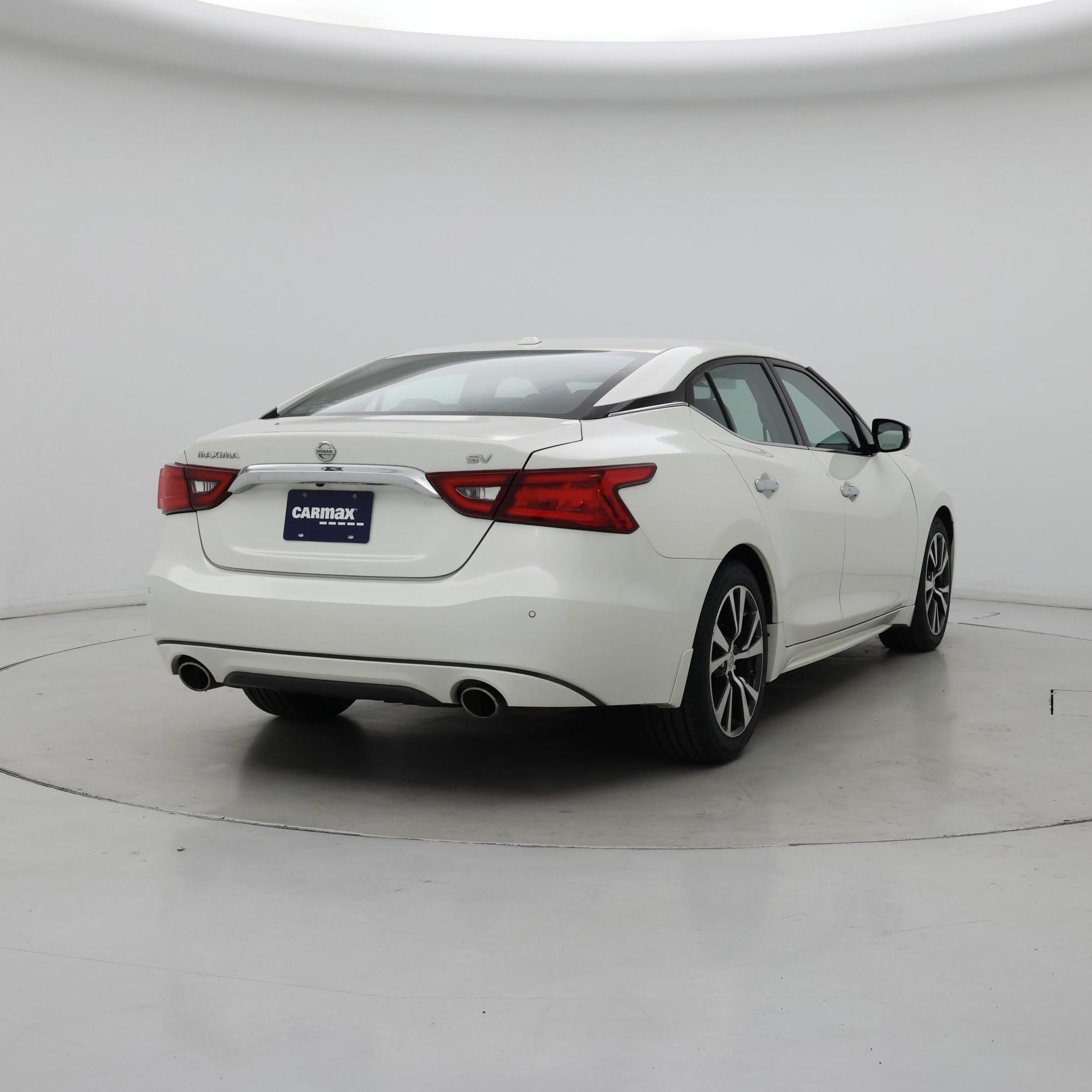 Thumbnail: 2017 Nissan Maxima - 8