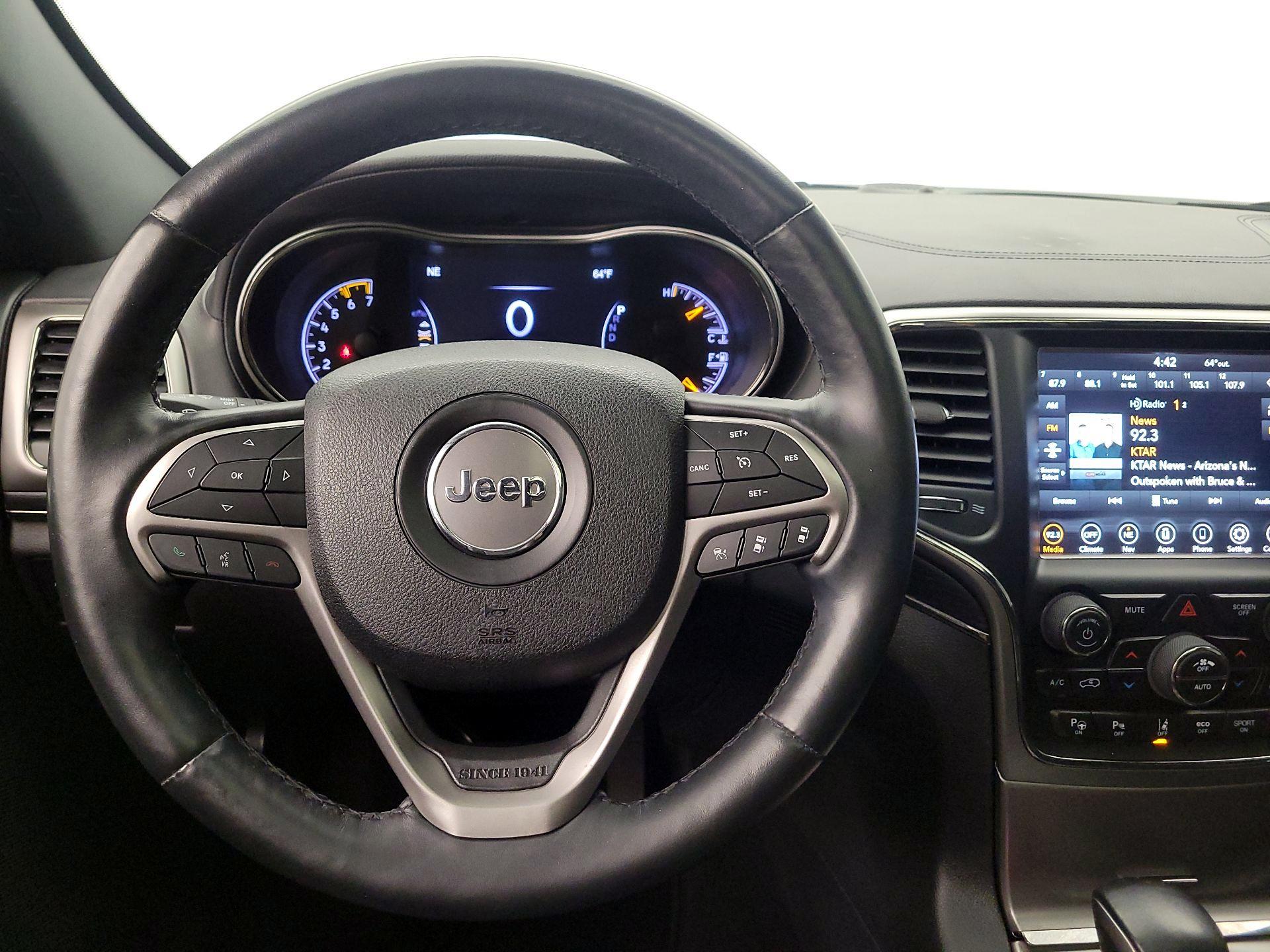 Thumbnail: 2018 Jeep Grand Cherokee - 10