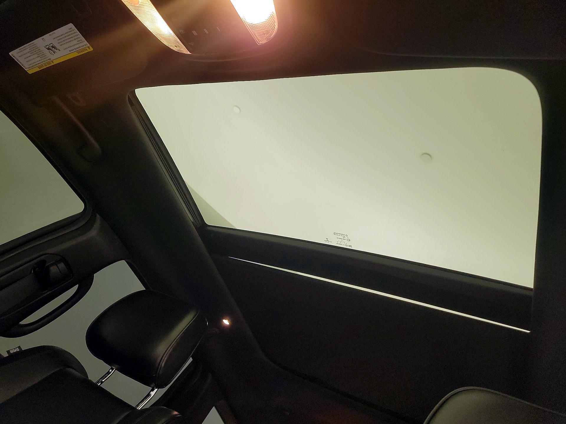 Thumbnail: 2018 Jeep Grand Cherokee - 20