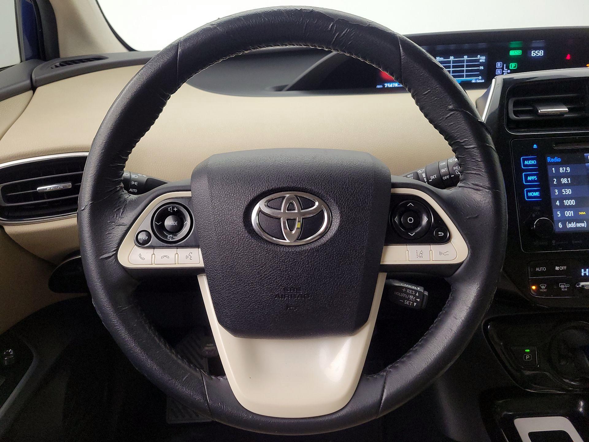 Thumbnail: 2016 Toyota Prius - 10