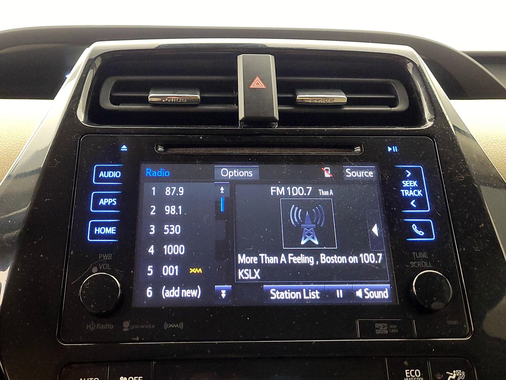 Thumbnail: 2016 Toyota Prius - 16