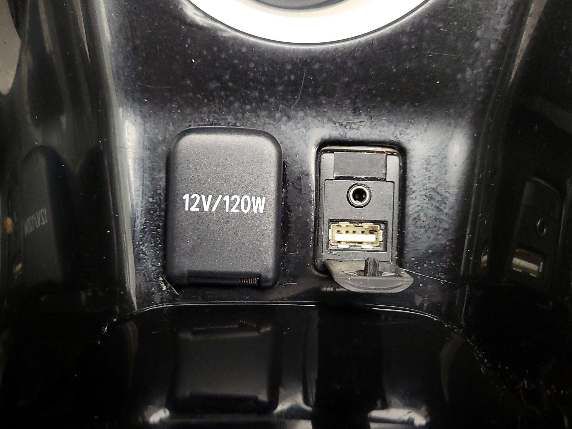 Thumbnail: 2016 Toyota Prius - 19