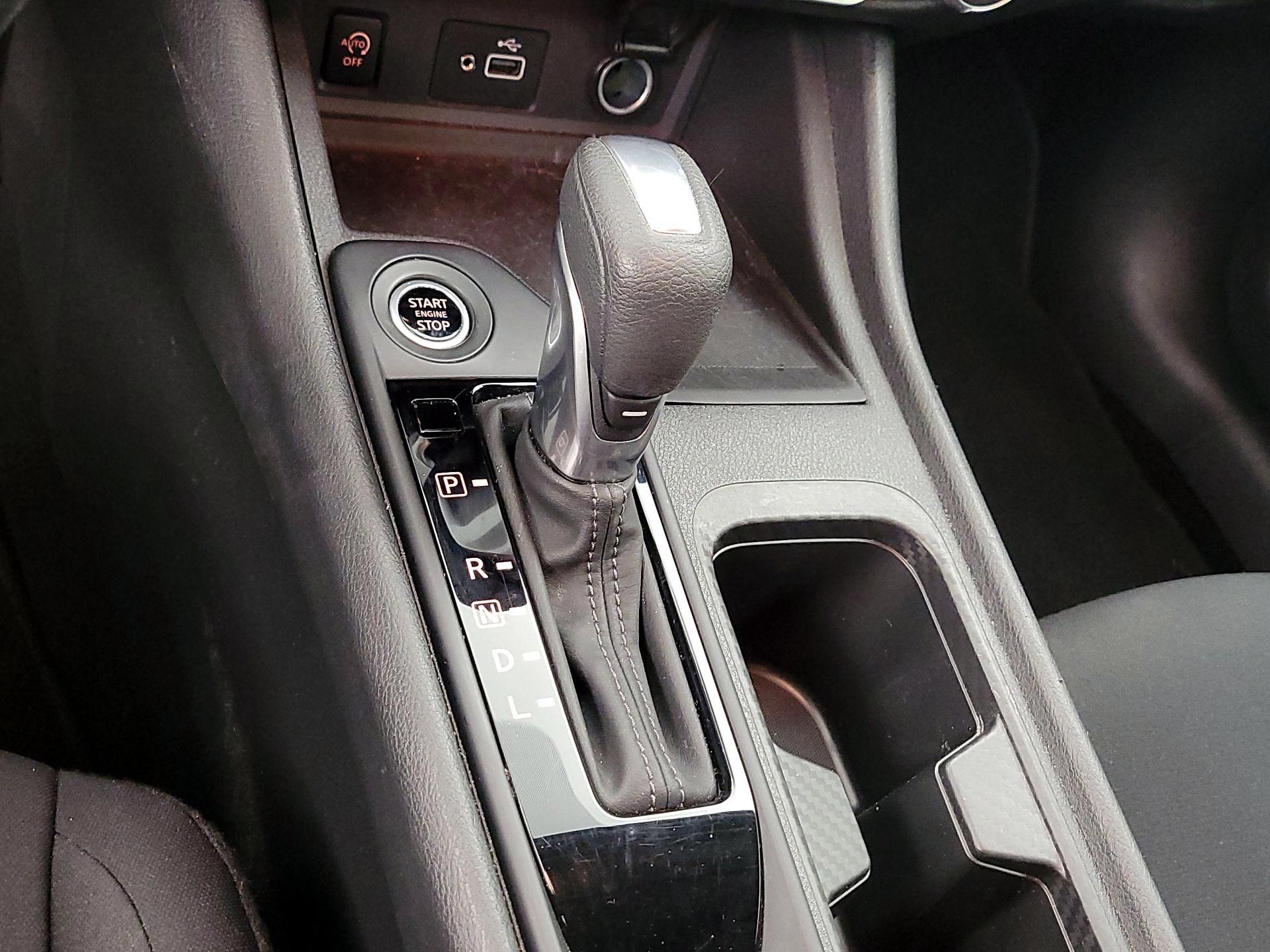 Thumbnail: 2024 Nissan Sentra - 17