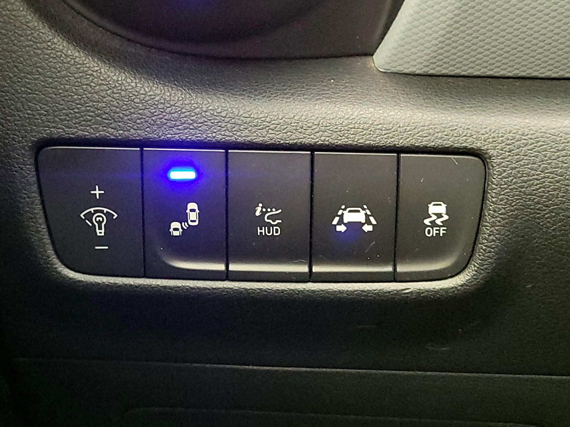 Thumbnail: 2021 Hyundai Kona - 13