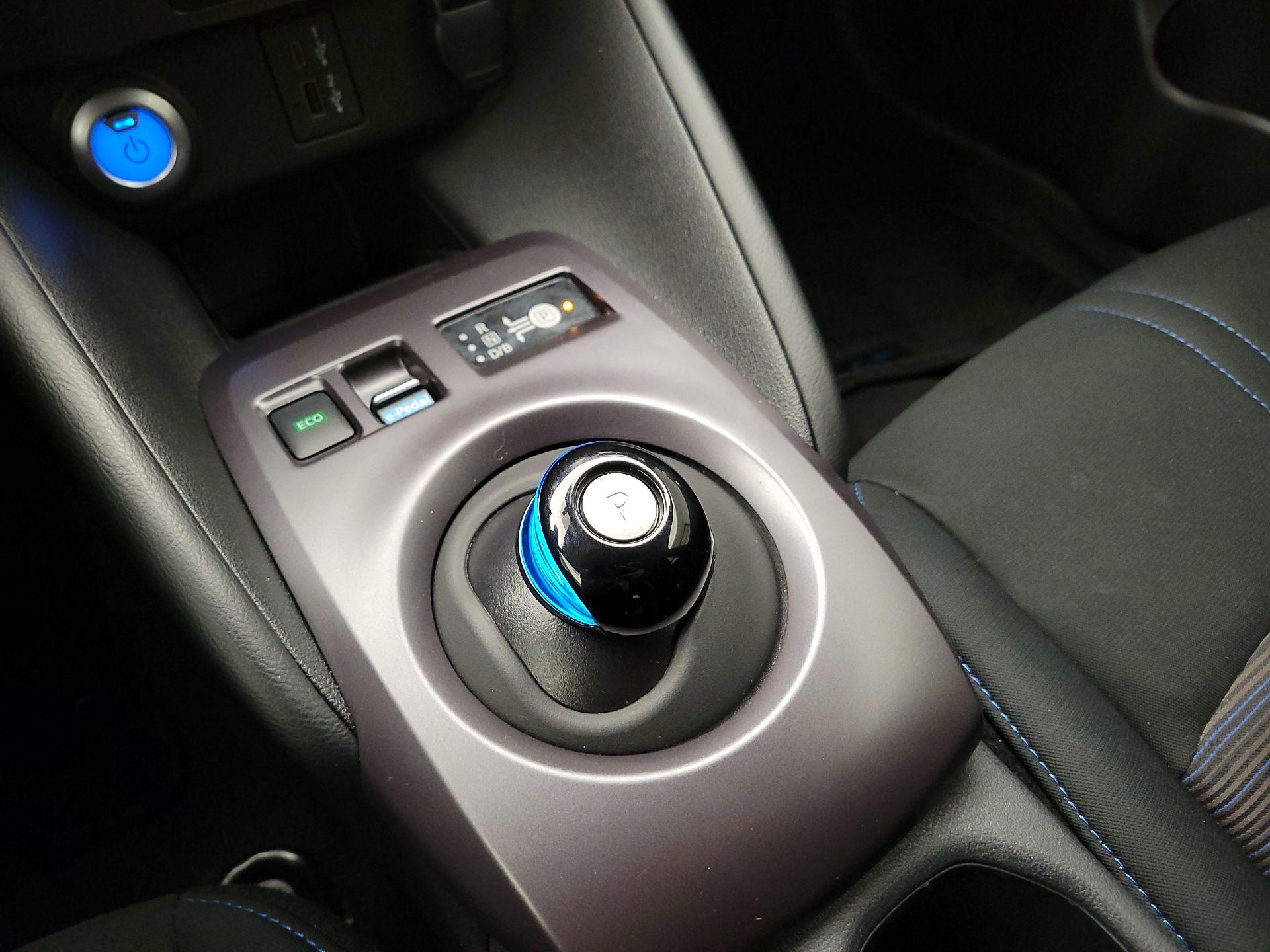 Thumbnail: 2025 Nissan Leaf - 17