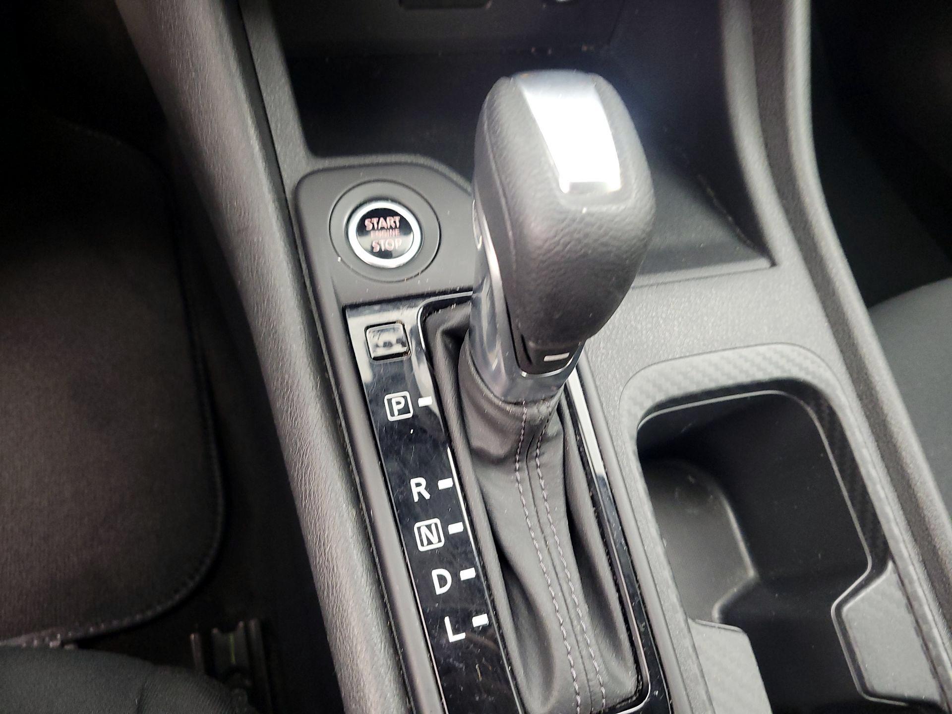 Thumbnail: 2023 Nissan Sentra - 15