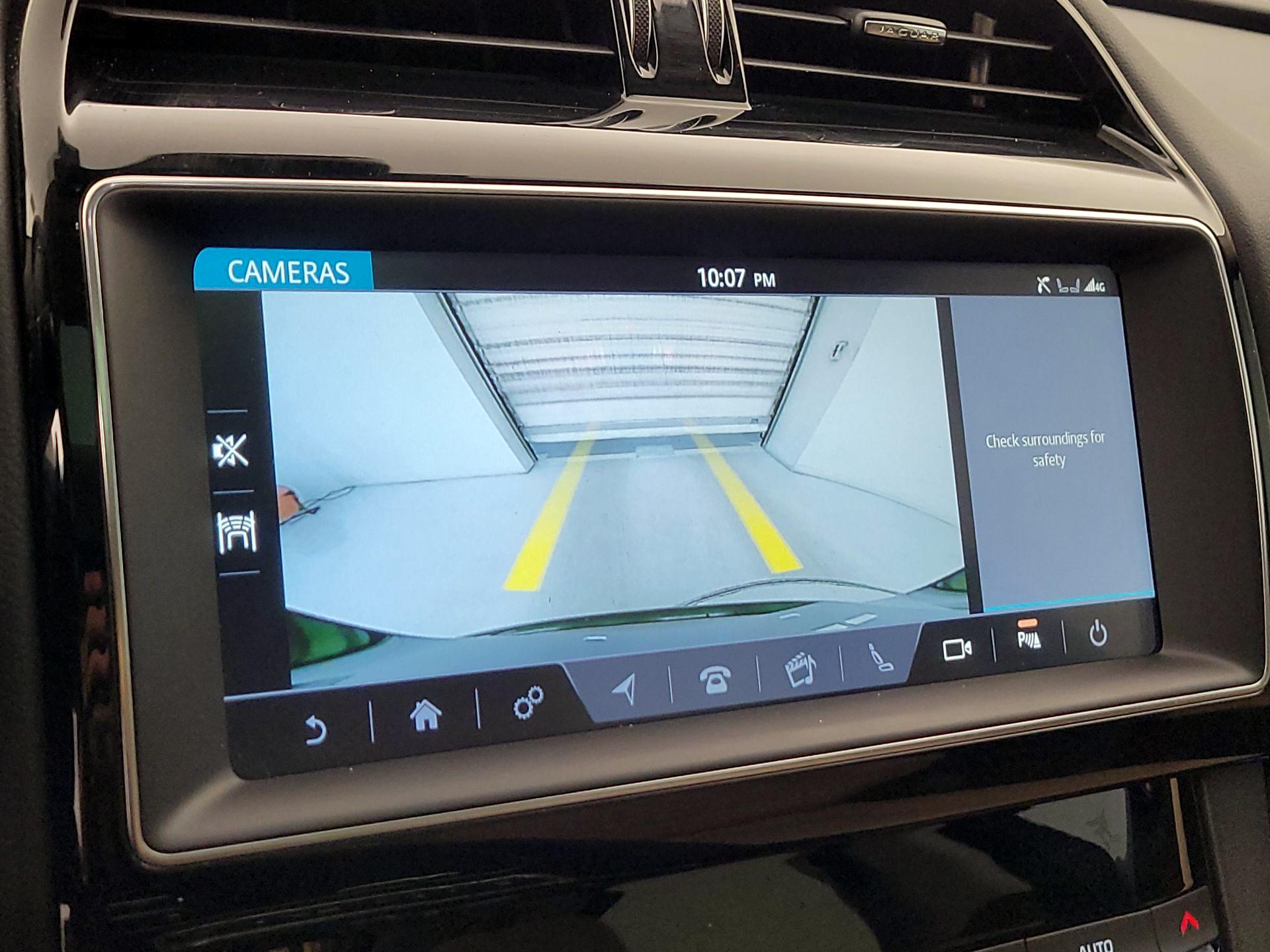 Thumbnail: 2020 Jaguar F-Pace - 14