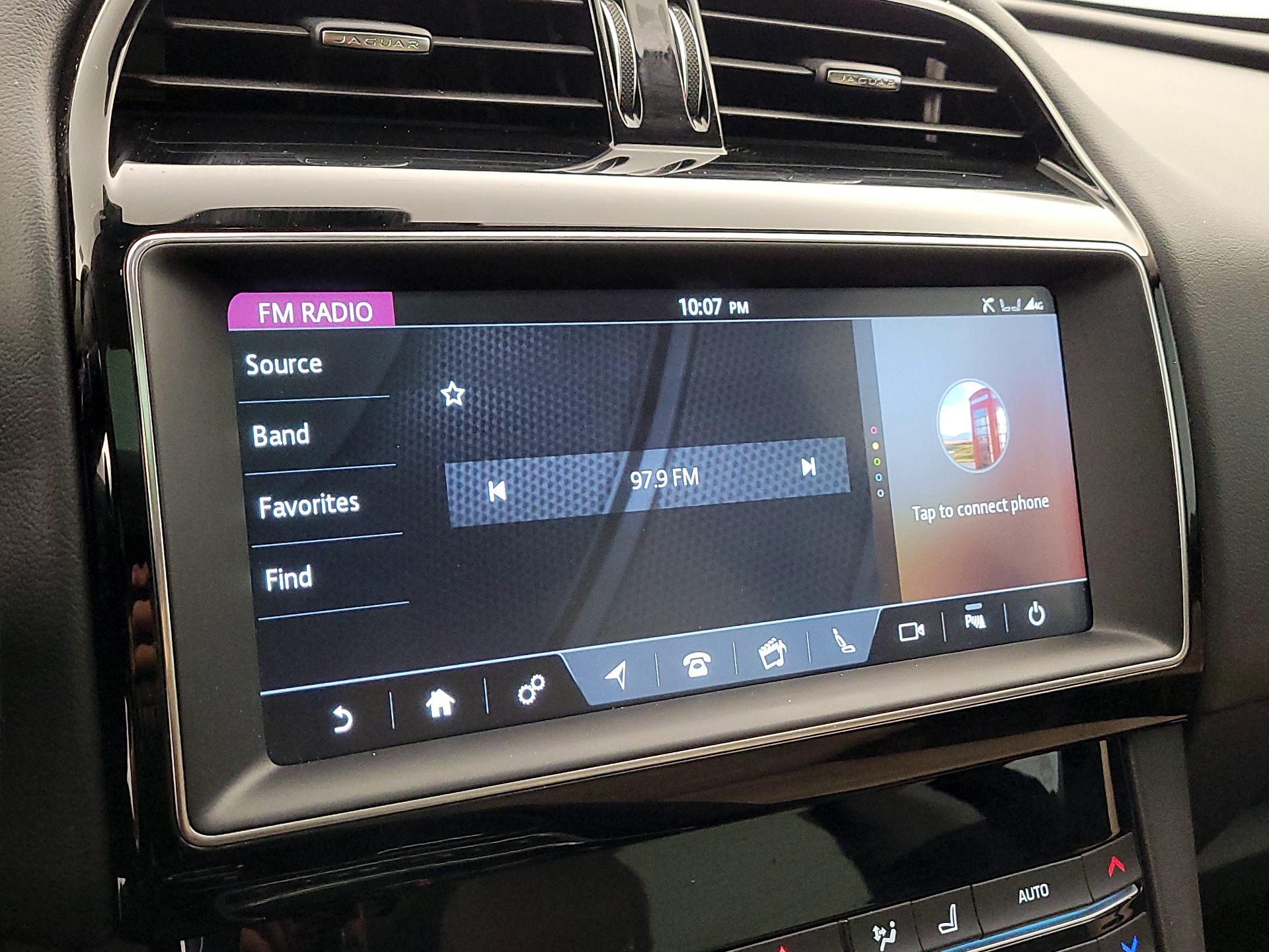 Thumbnail: 2020 Jaguar F-Pace - 15