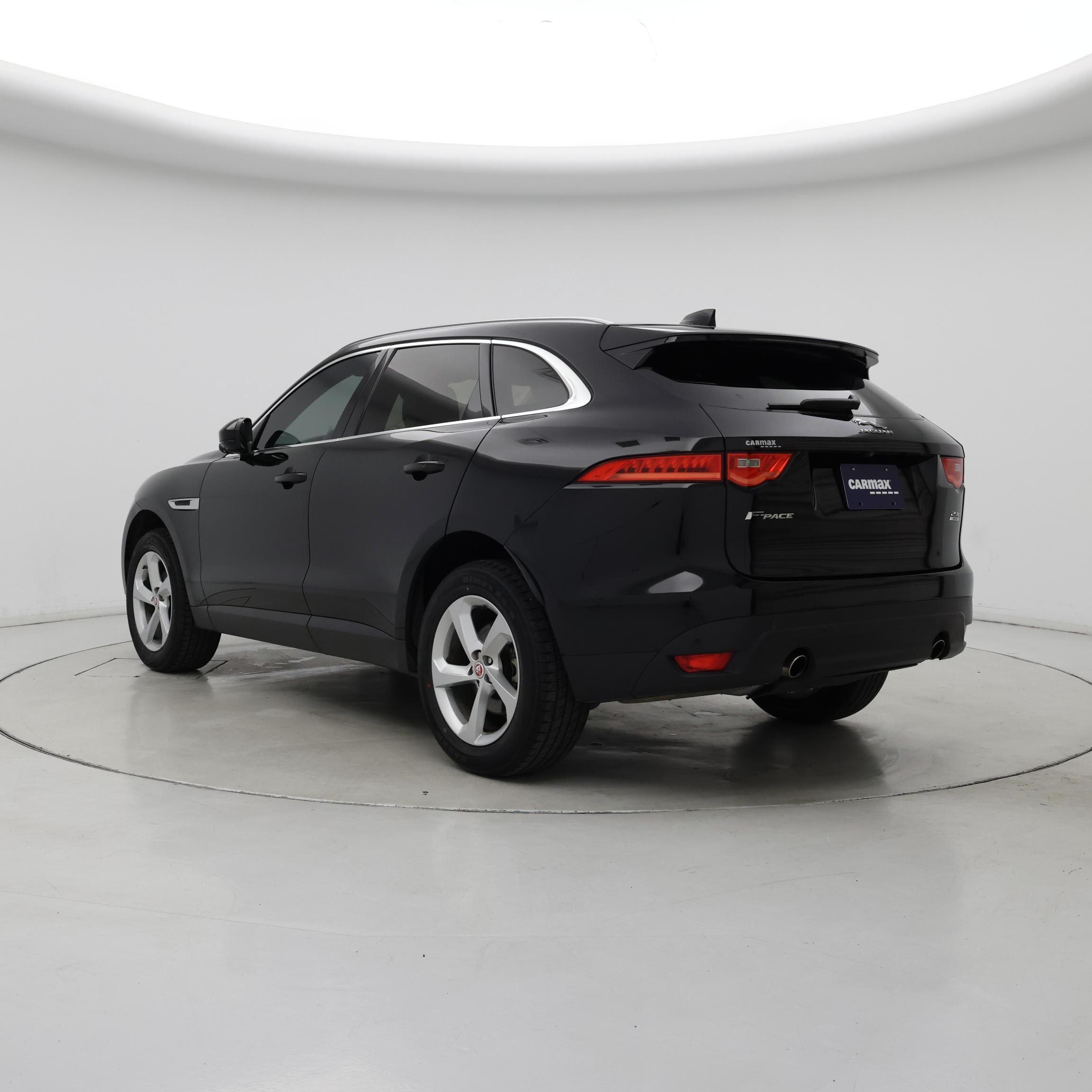 Thumbnail: 2020 Jaguar F-Pace - 2