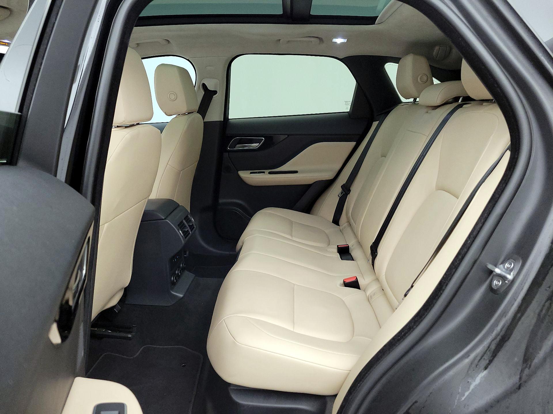 Thumbnail: 2020 Jaguar F-Pace - 20