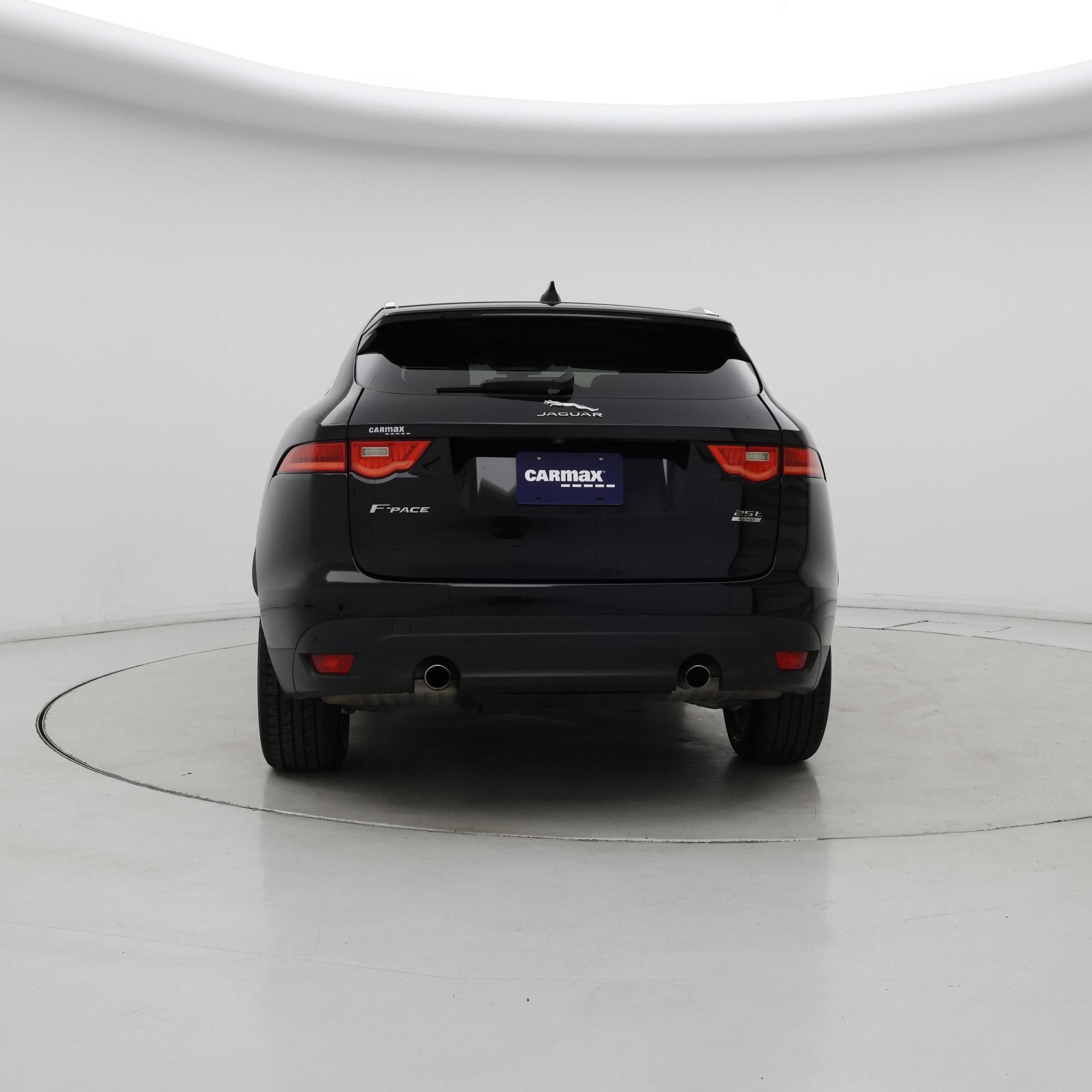 Thumbnail: 2020 Jaguar F-Pace - 6