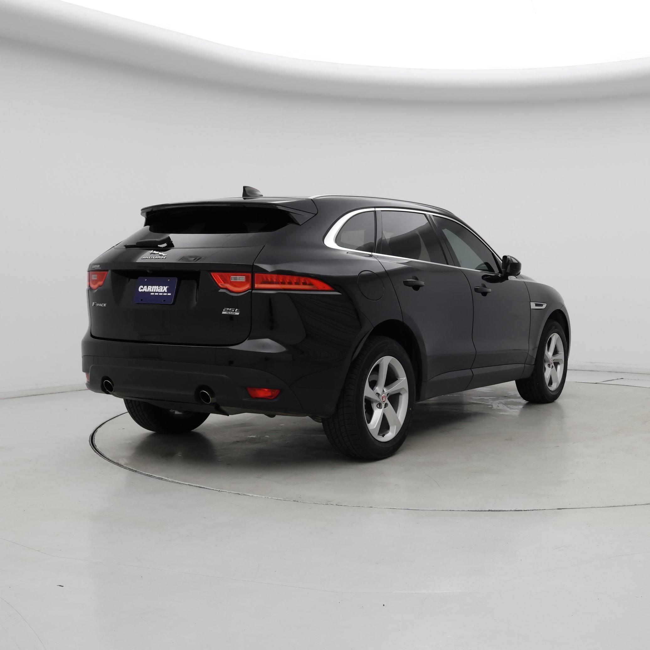 Thumbnail: 2020 Jaguar F-Pace - 8