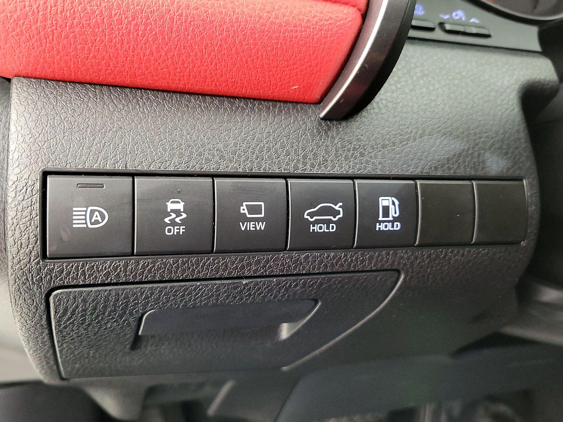 Thumbnail: 2021 Toyota Camry - 13